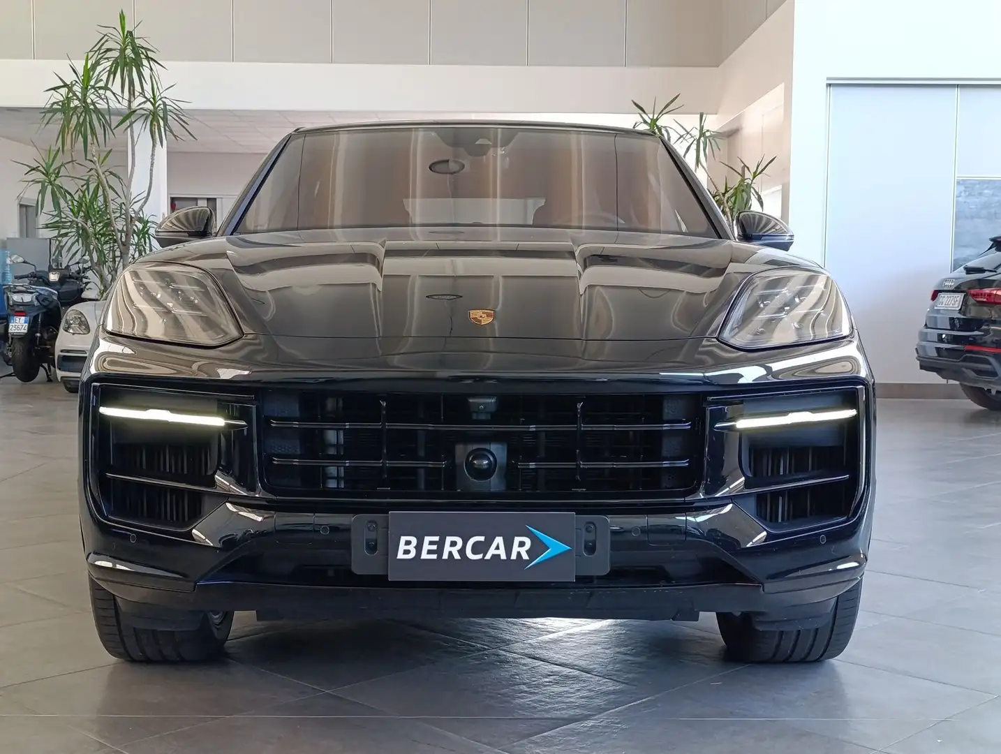 Porsche Cayenne Cayenne Coupé 3.0 V6 E-Hybrid*BOSE*PASM*HEAD UP D Nero - 2