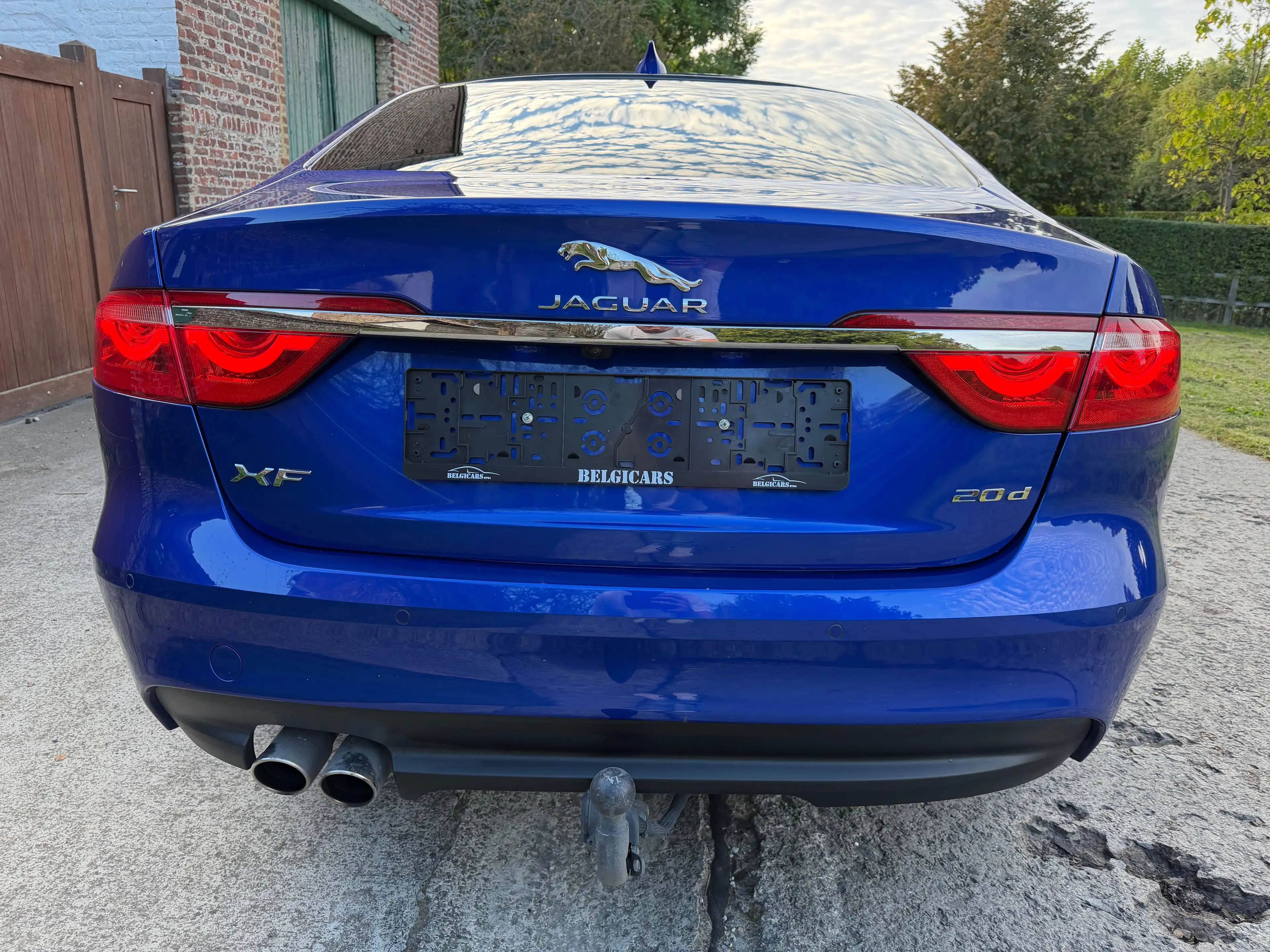Jaguar XF 2.0 D Business Edition Prestige — photo 4