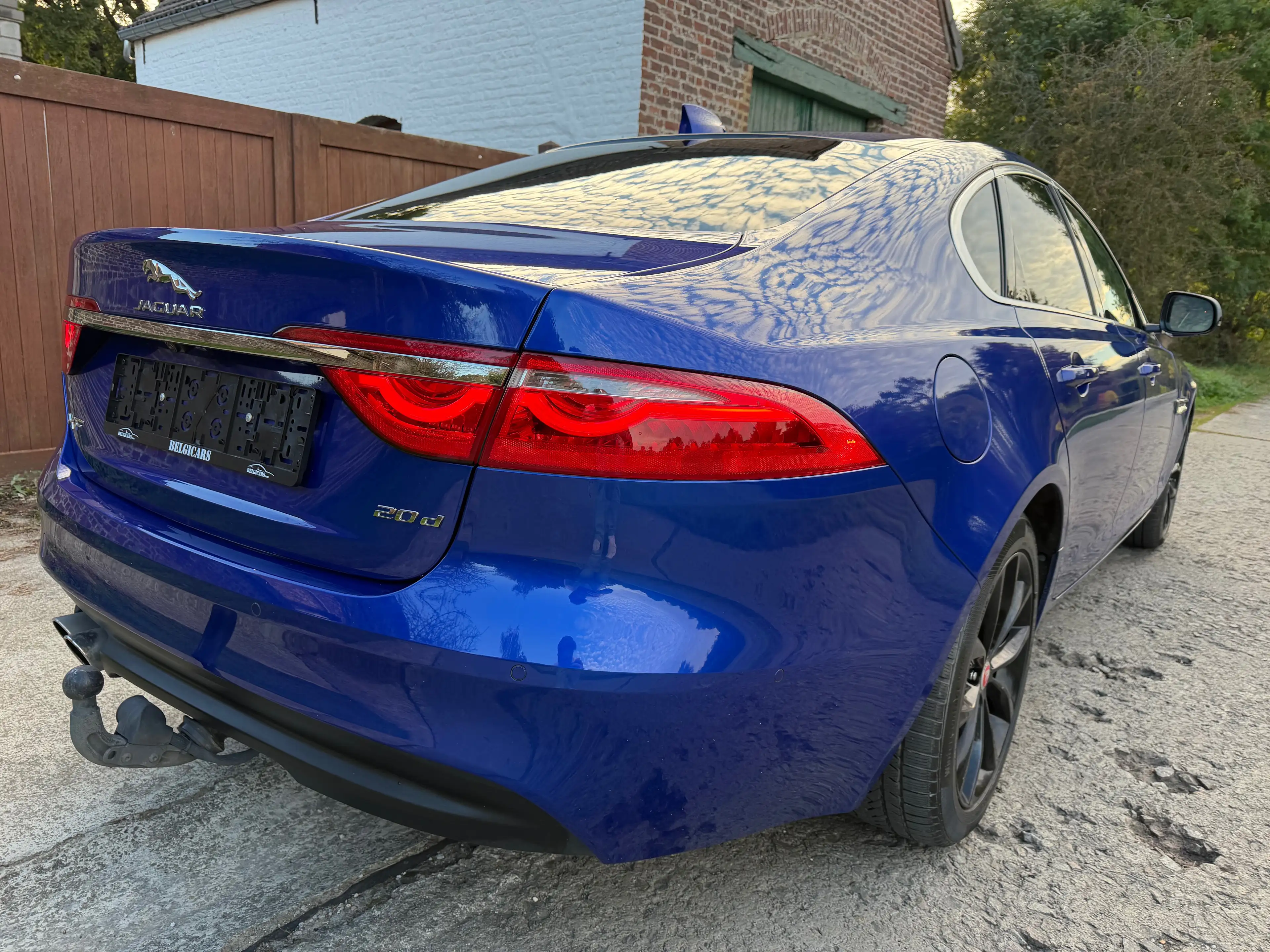 Jaguar XF 2.0 D Business Edition Prestige — photo 3