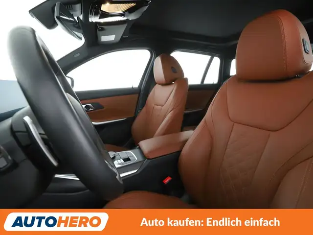 BMW 3 Series view 10
