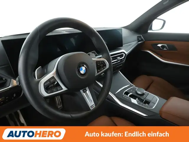 BMW 3 Series view 11