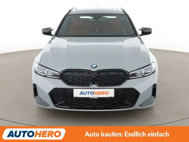 BMW 3 Series view 9