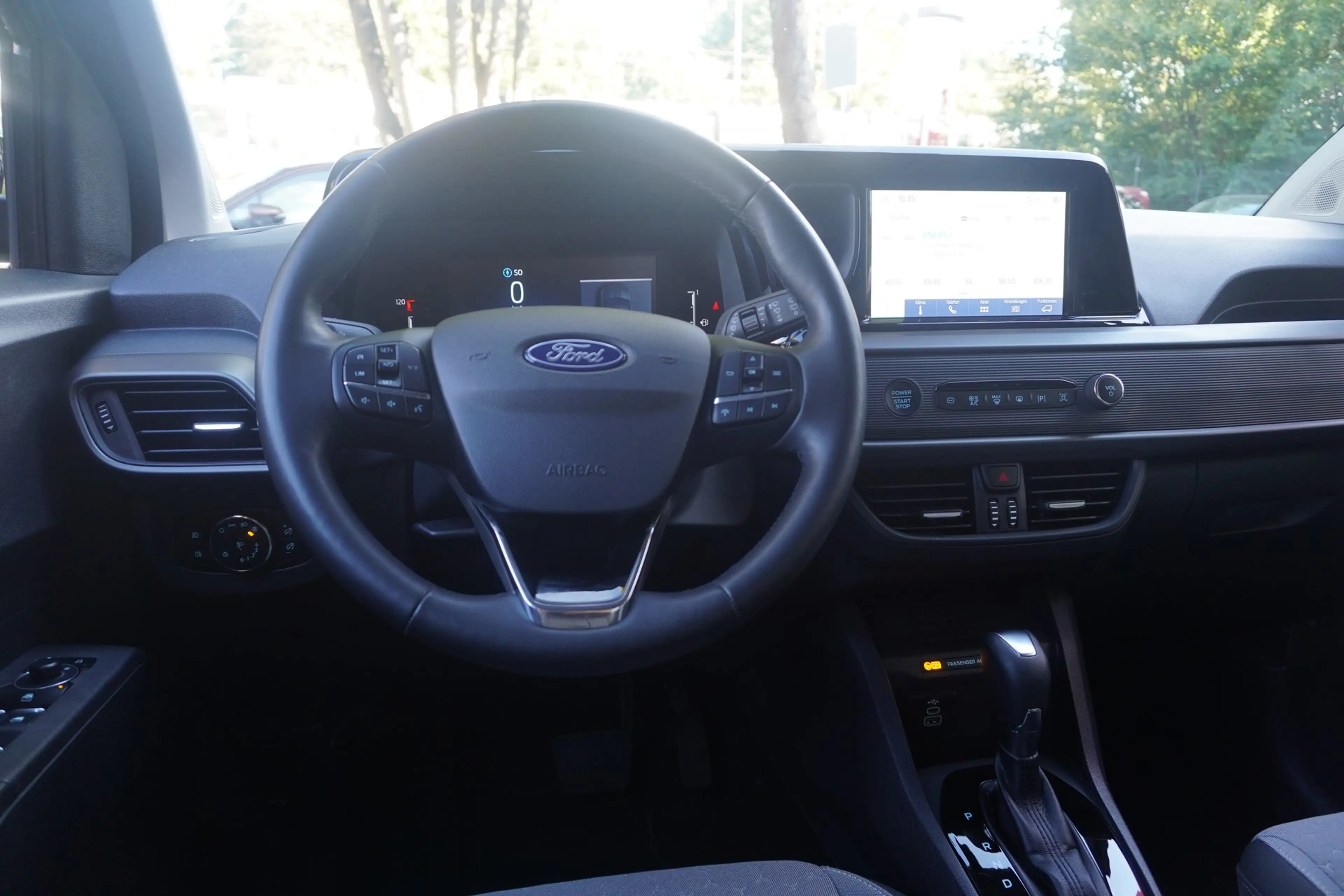 Ford Tourneo Courier 1.0 EcoBoost Titanium Aut. AHK — photo 15