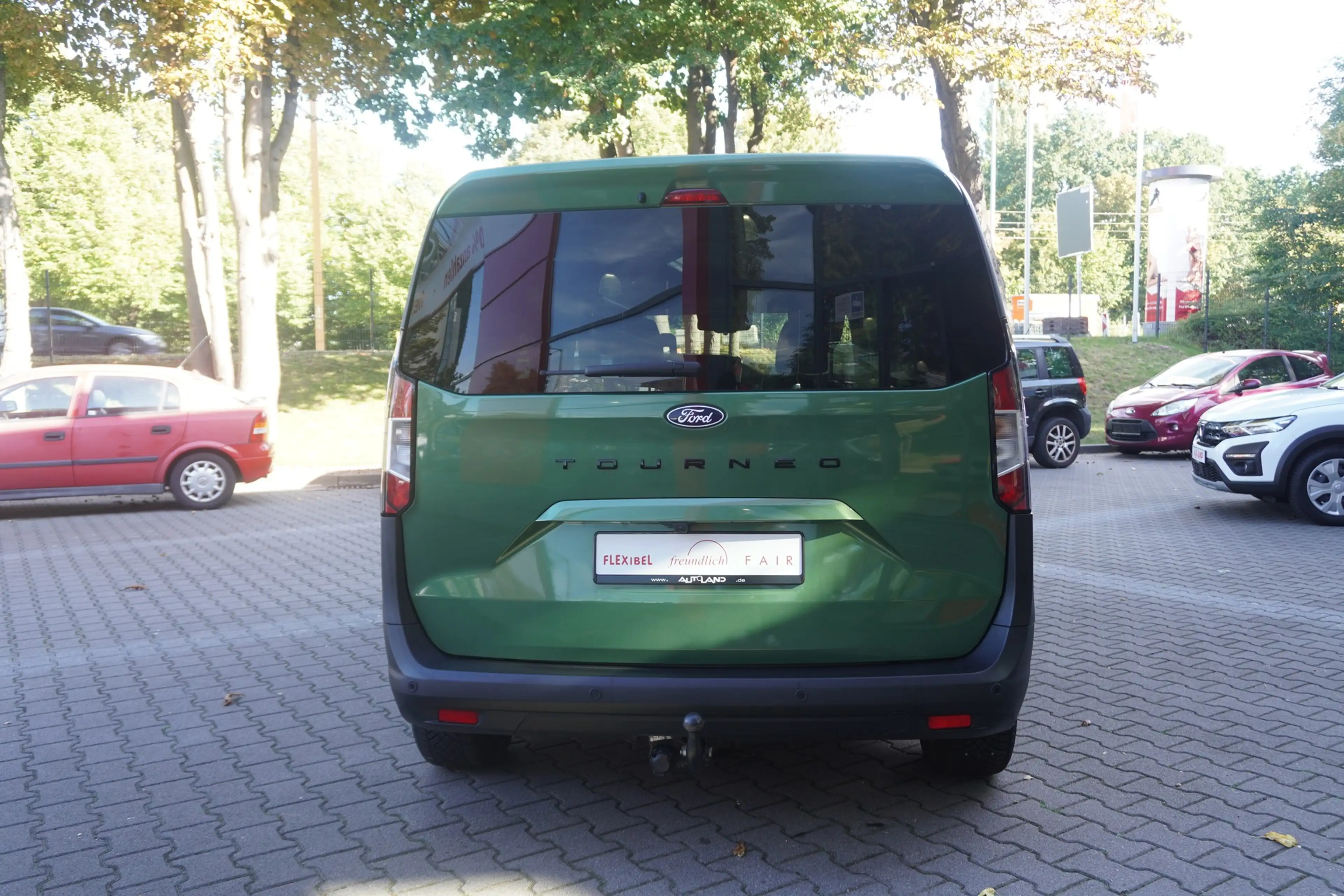 Ford Tourneo Courier 1.0 EcoBoost Titanium Aut. AHK — photo 7