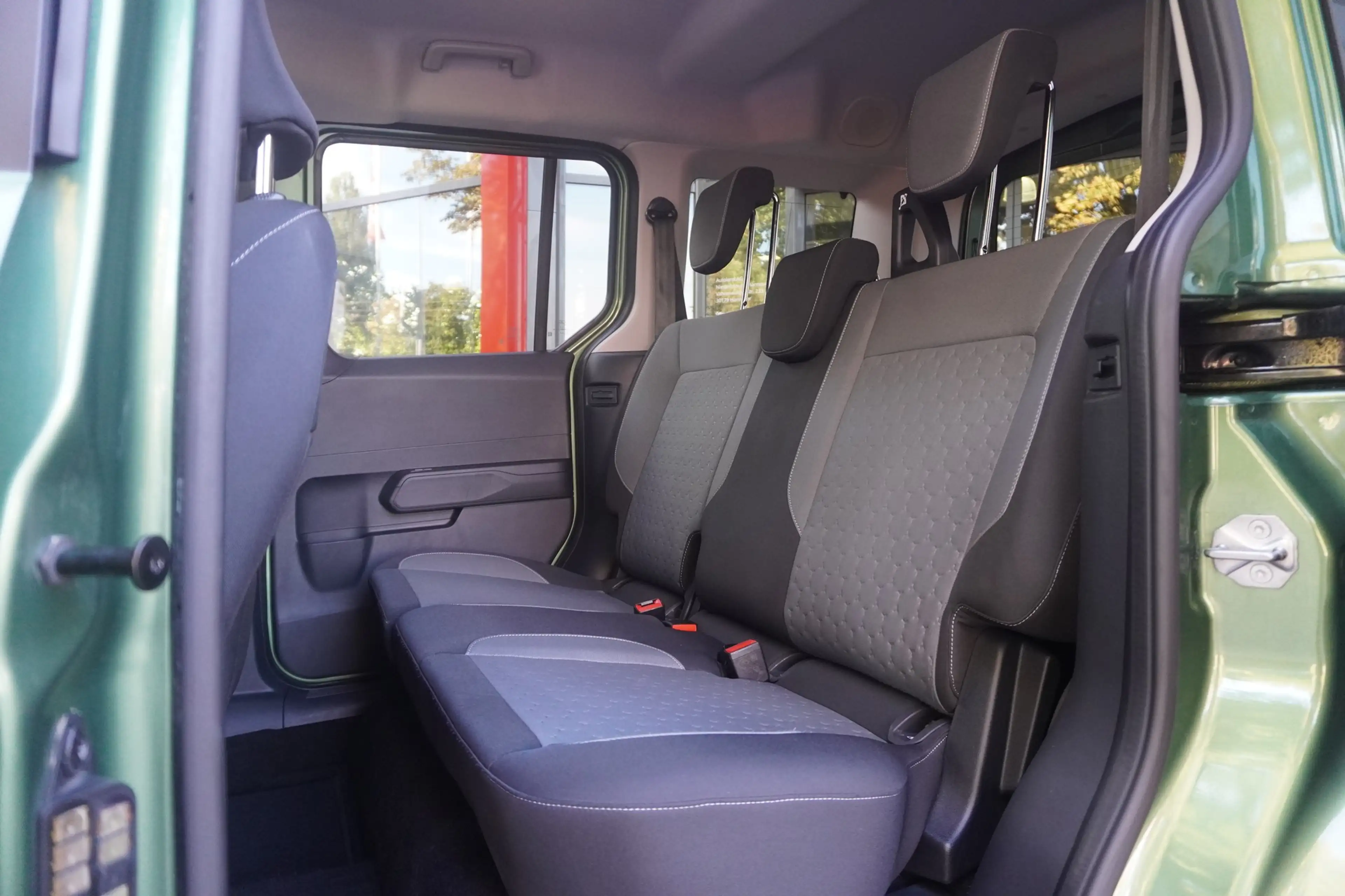 Ford Tourneo Courier 1.0 EcoBoost Titanium Aut. AHK — photo 12