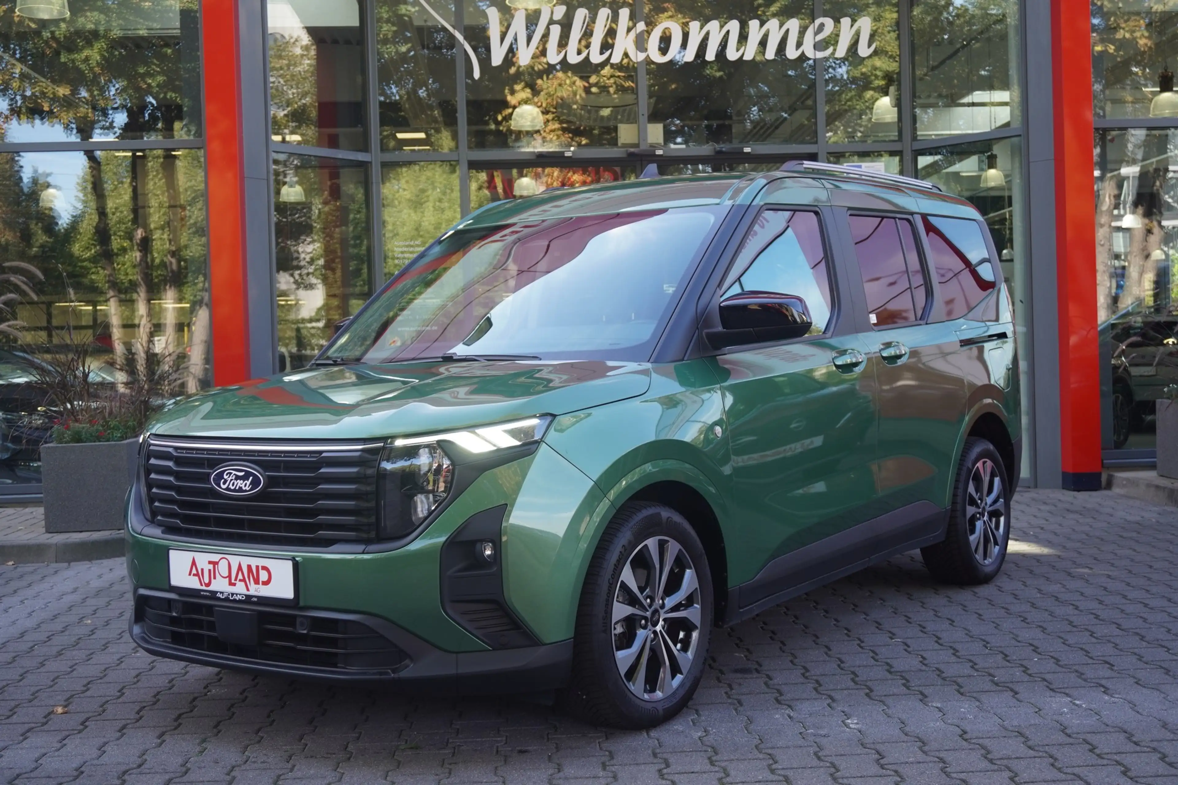 Ford Tourneo Courier 1.0 EcoBoost Titanium Aut. AHK — photo 2