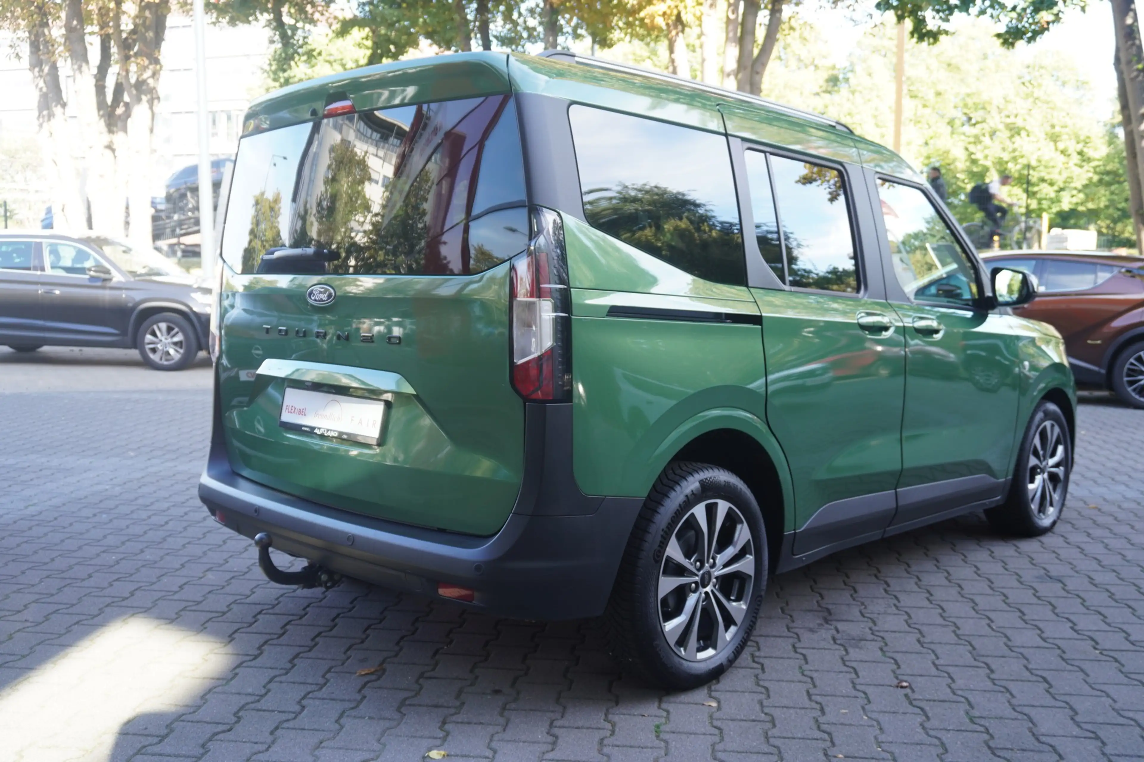 Ford Tourneo Courier 1.0 EcoBoost Titanium Aut. AHK — photo 6
