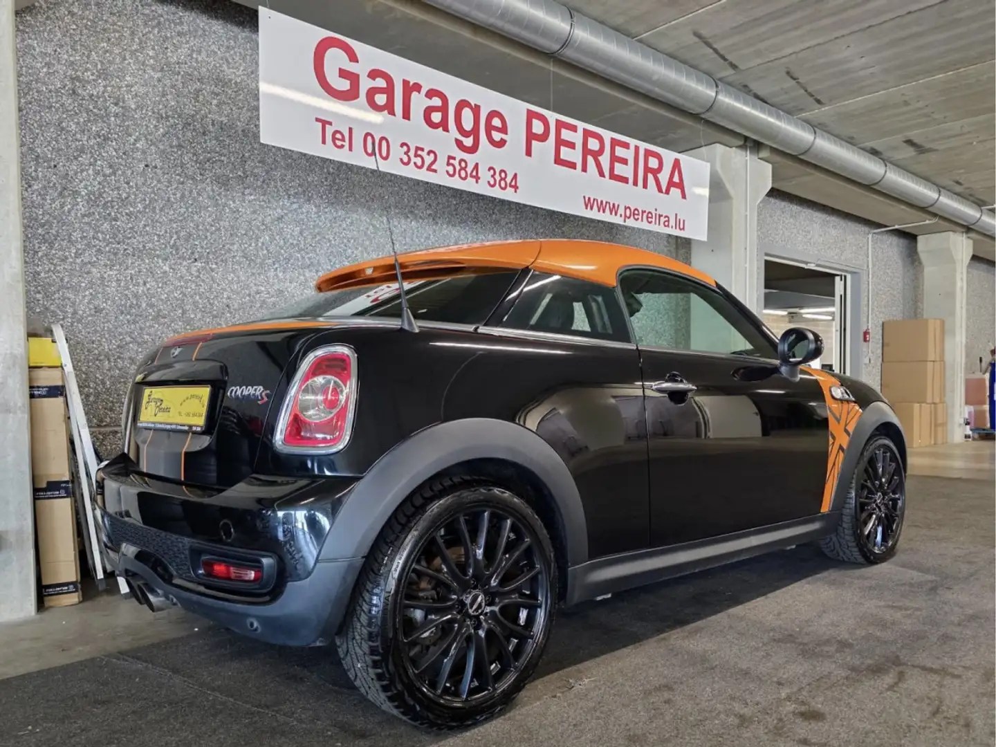 MINI Cooper S COUPE BI-XENON CUIR NAVI Zwart - 2
