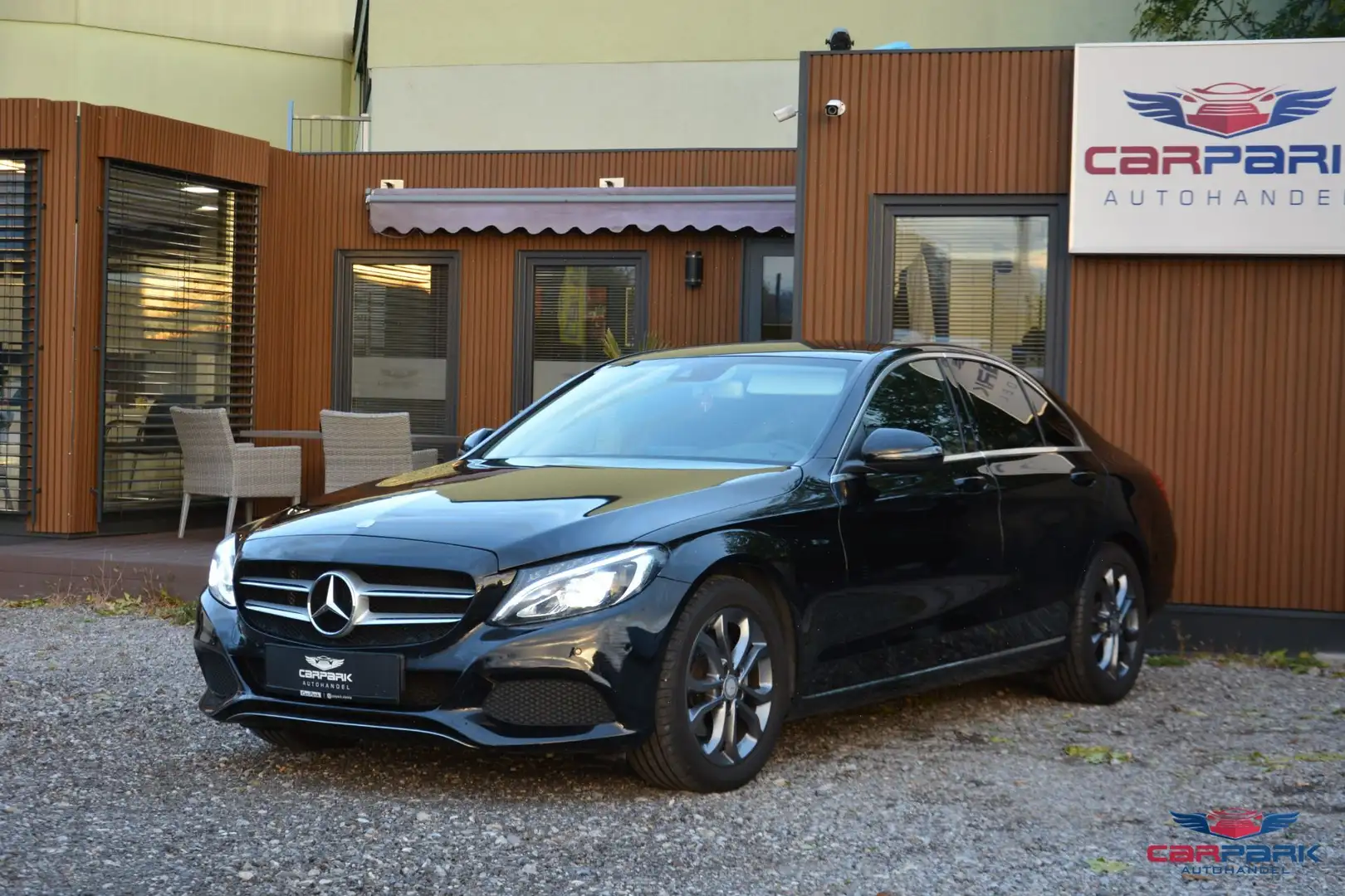 Mercedes-Benz C 200 d Avantgarde Aut. Schwarz - 2