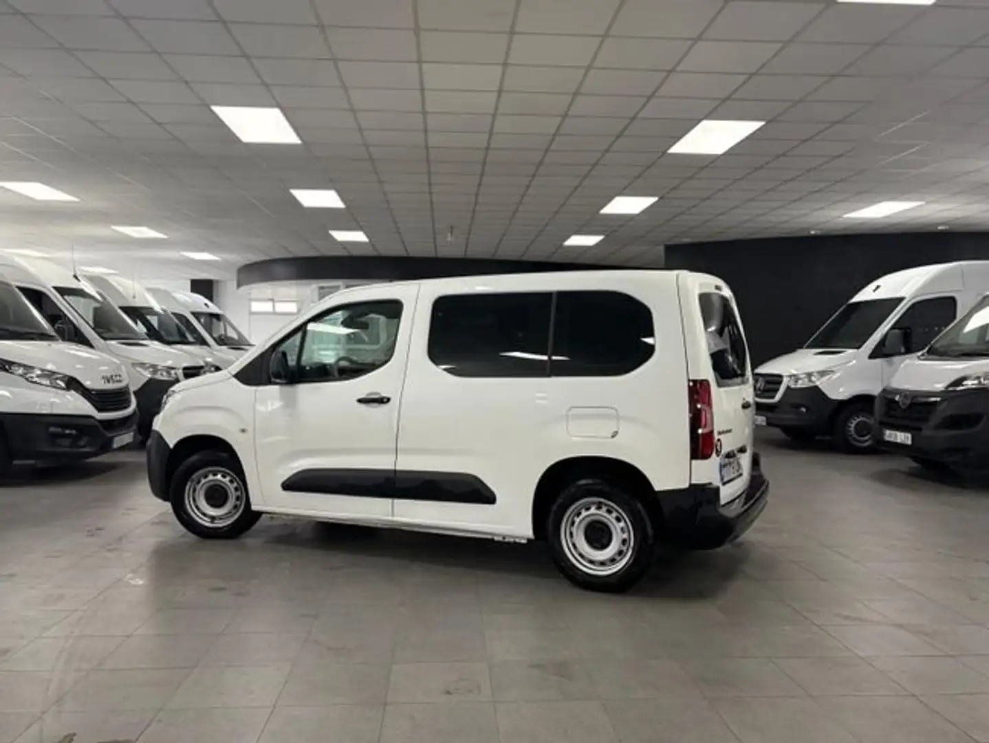 Citroen Berlingo COMBI TALLA M BLUEHDI 100CV SSLIVE Blanco - 2