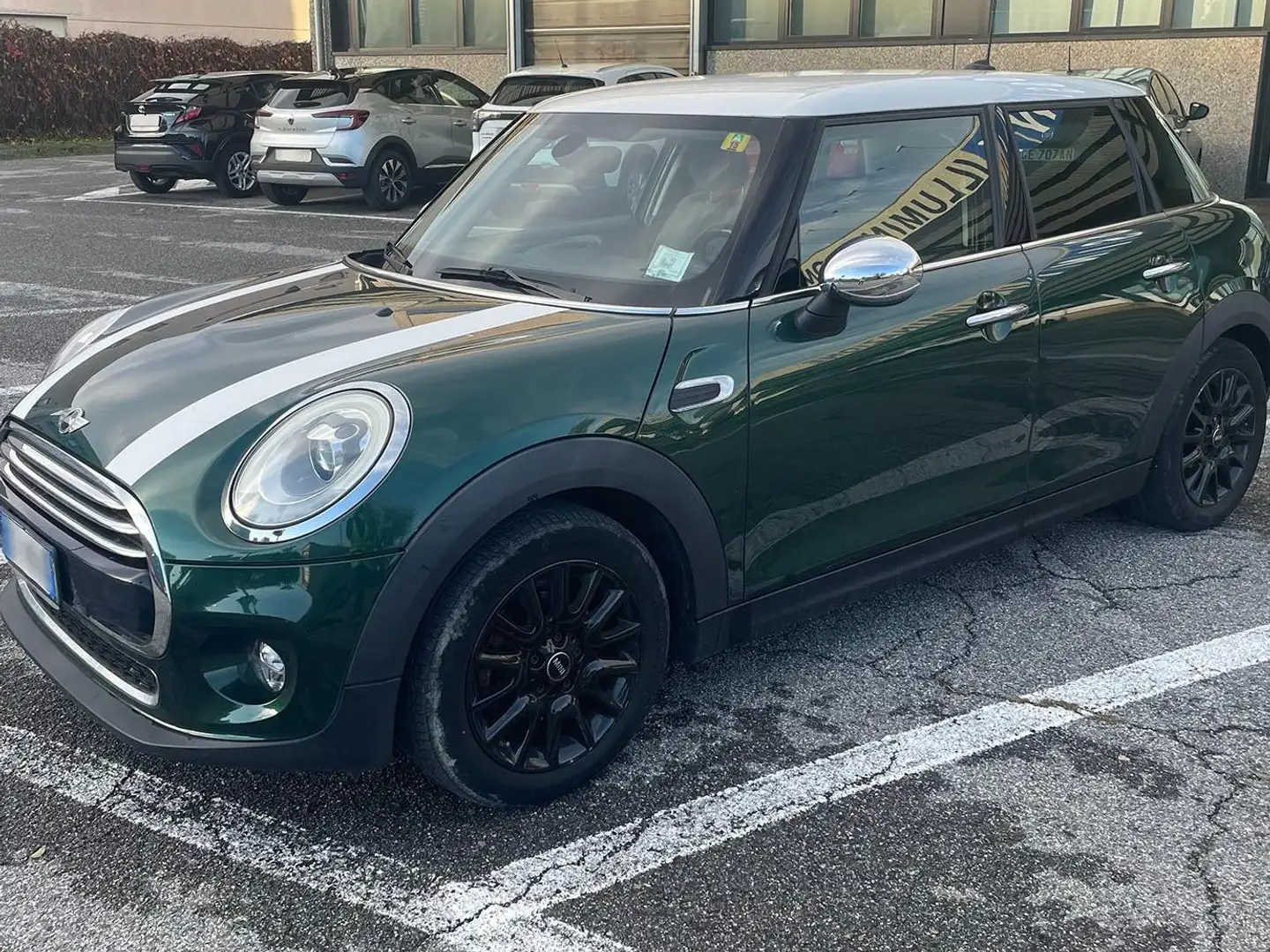 MINI Cooper Mini IV F55-F56 2014 1.5 5p auto Verde - 2