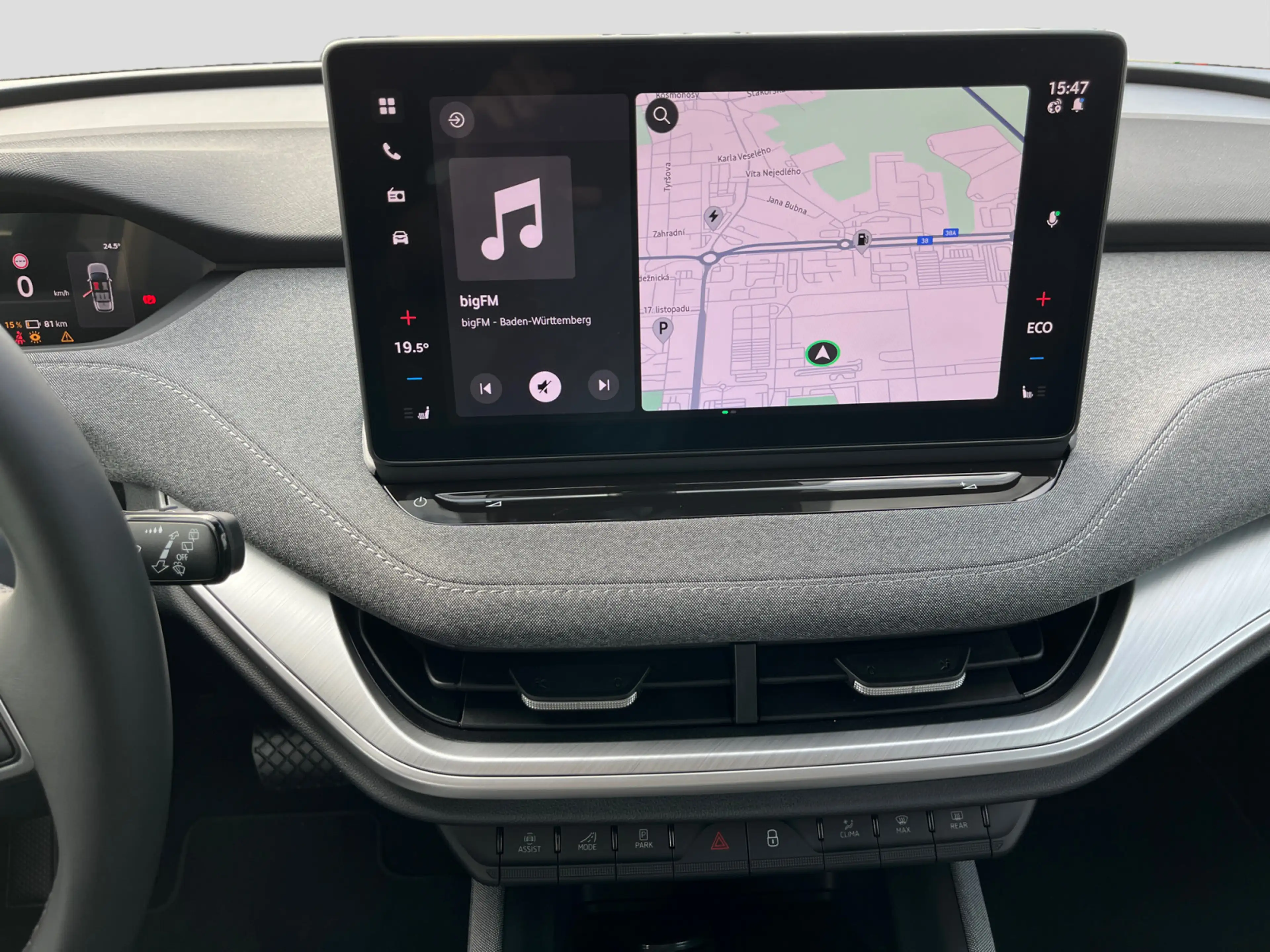 Skoda Enyaq Selection 85 PLUS Navi AHK Matrix el.Sitz — photo 7