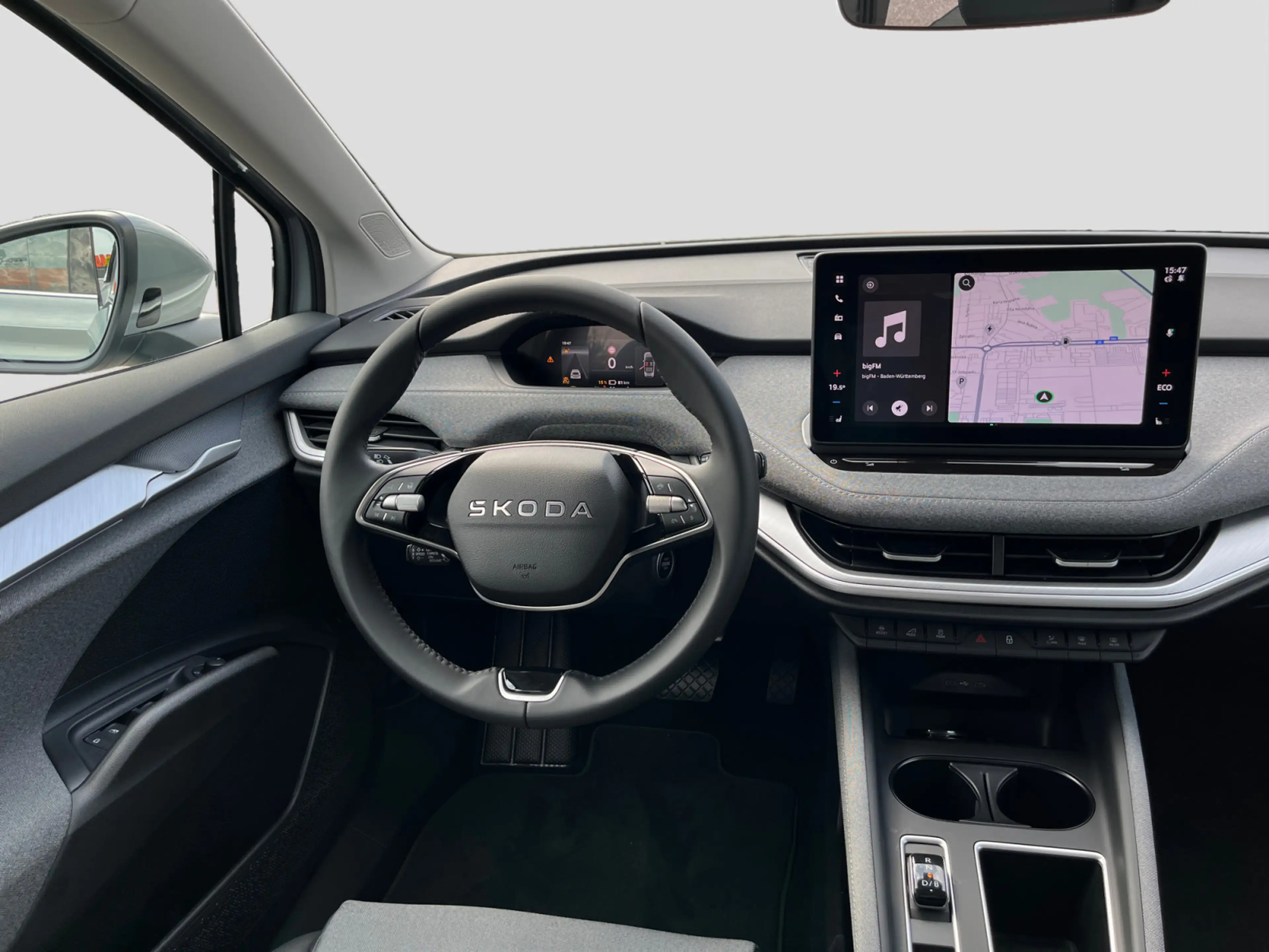 Skoda Enyaq Selection 85 PLUS Navi AHK Matrix el.Sitz — photo 6