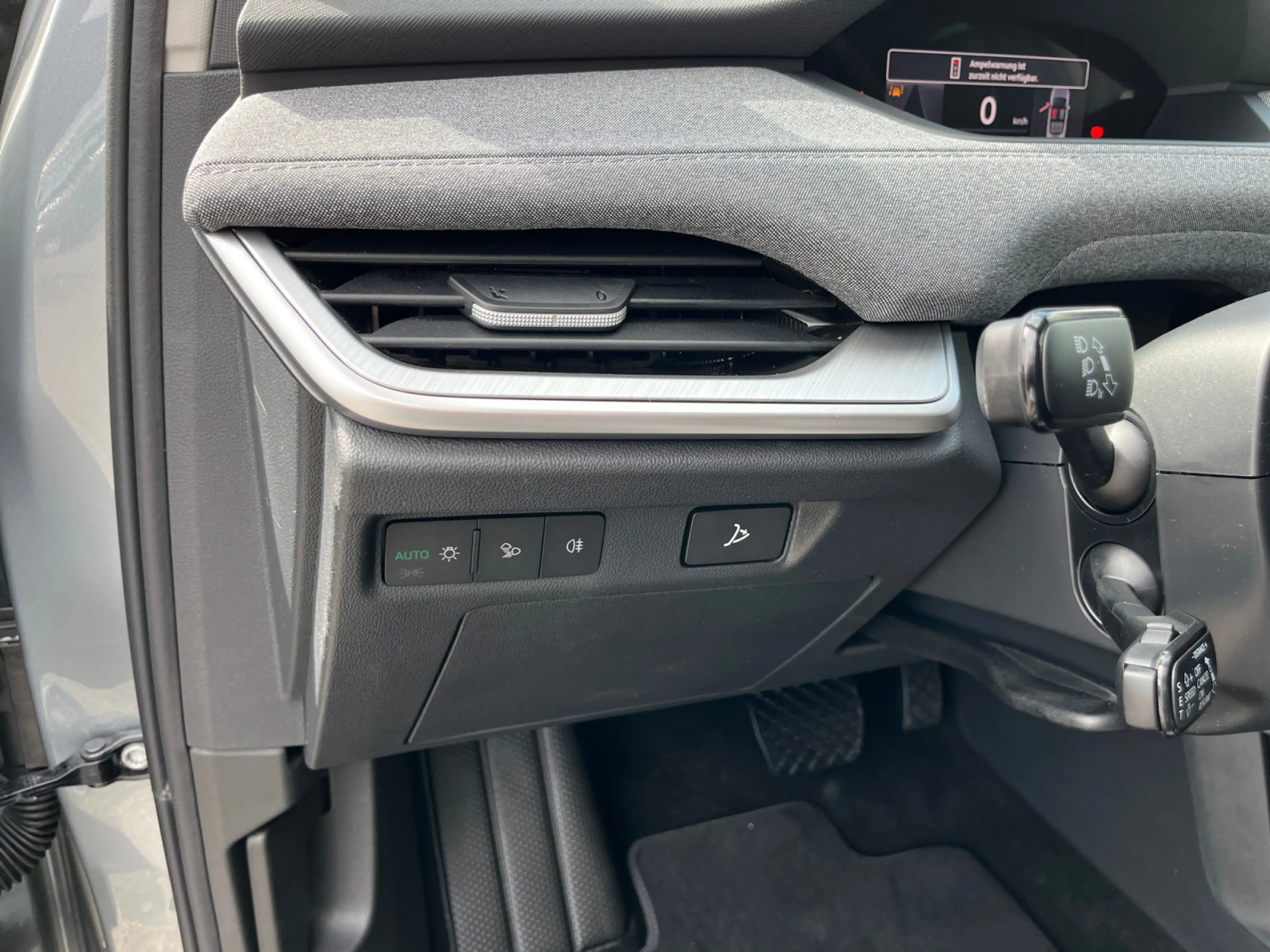 Skoda Enyaq Selection 85 PLUS Navi AHK Matrix el.Sitz — photo 13