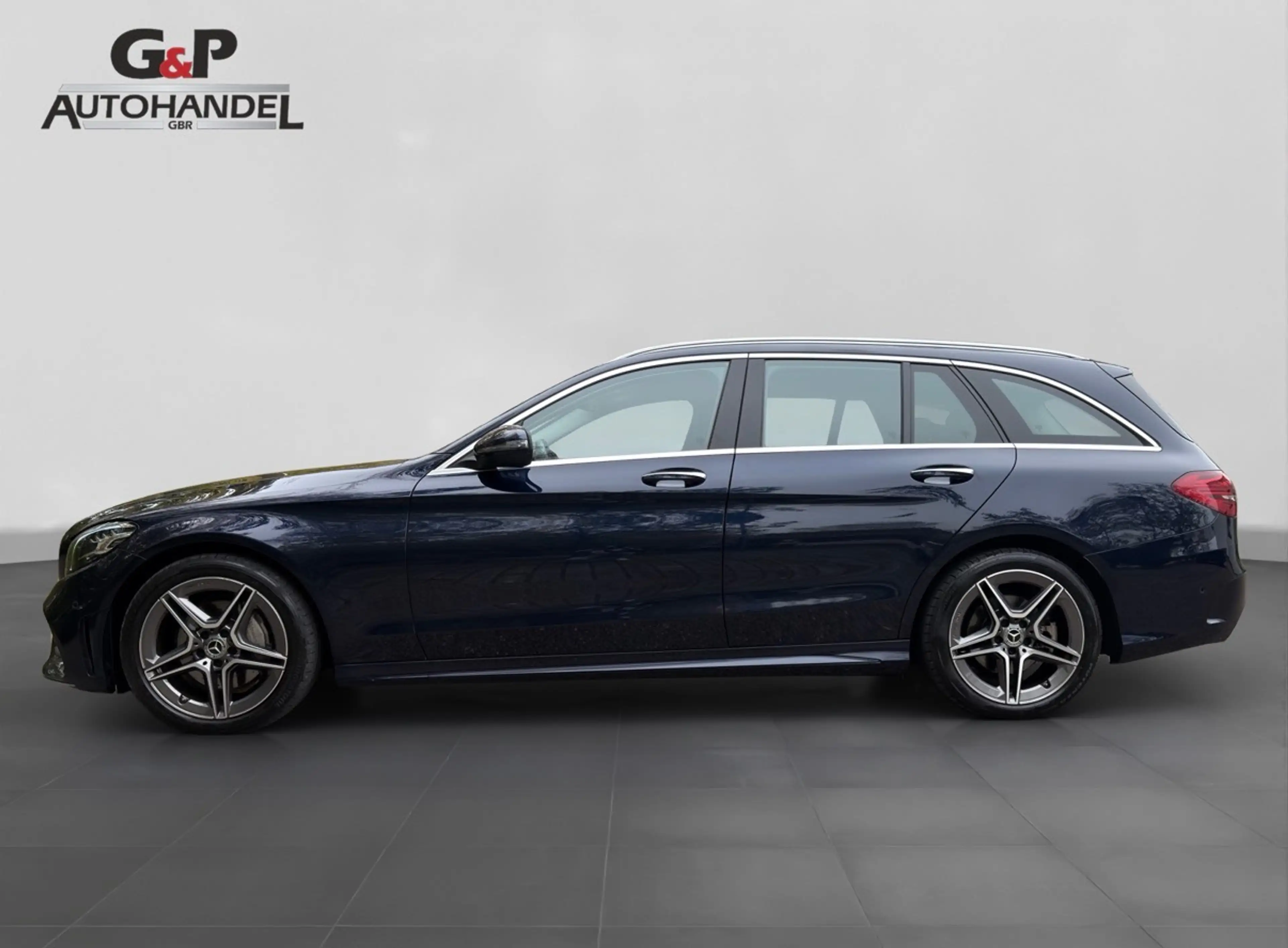 Mercedes-Benz C 220 C 220 d AMG schwenk. AHK Rückkamera Navi — photo 4