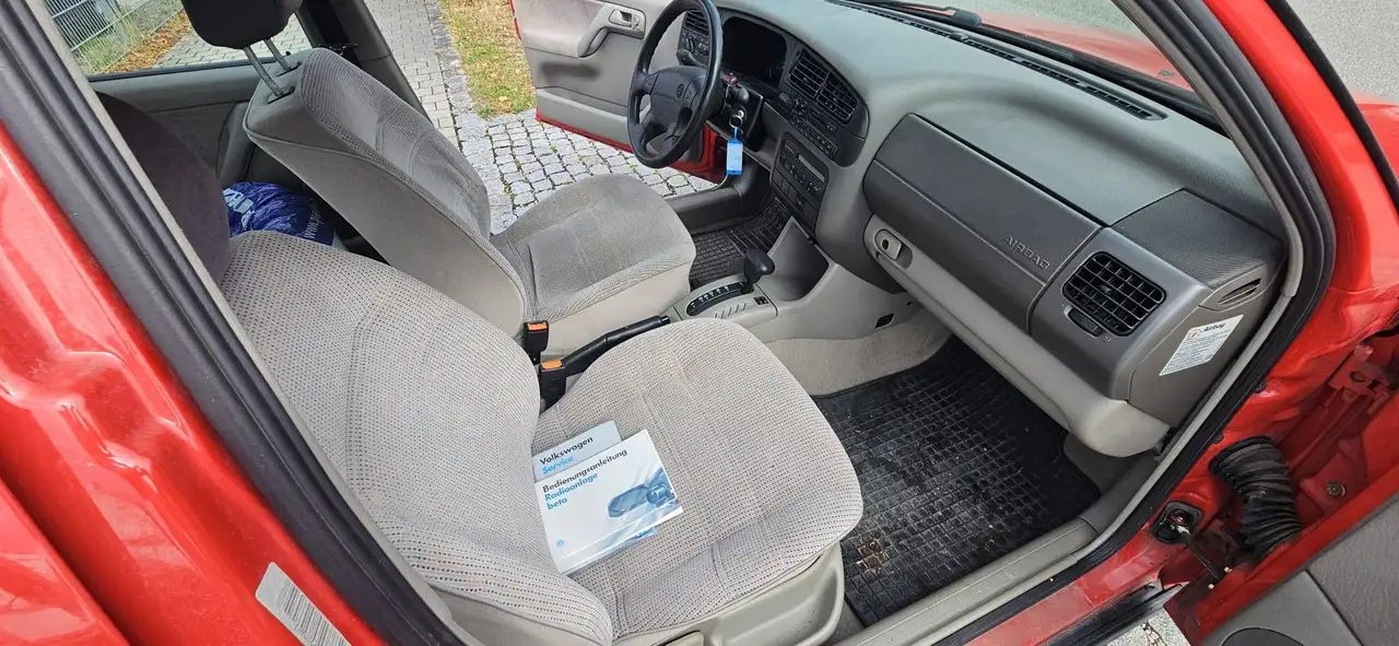 Volkswagen Golf III 1.8 - AUTOMATIK - KLIMAAUTOMATIK -, foto 12
