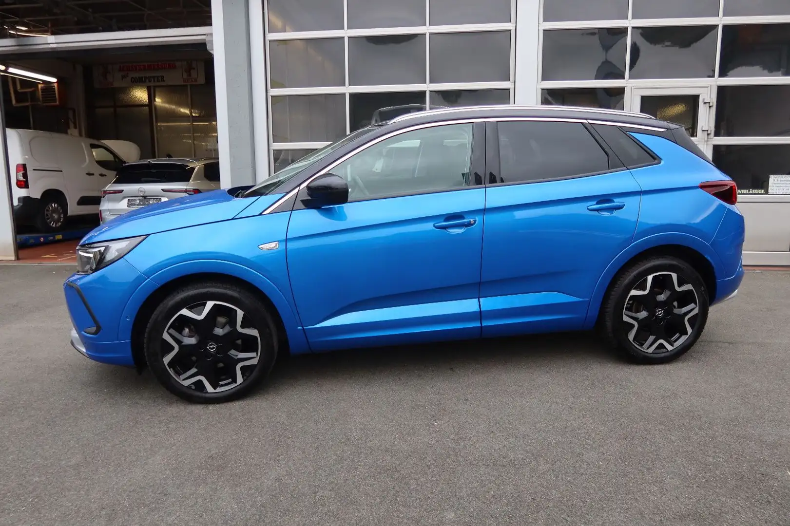 Opel Grandland X Grandland Ultimate Blau - 2