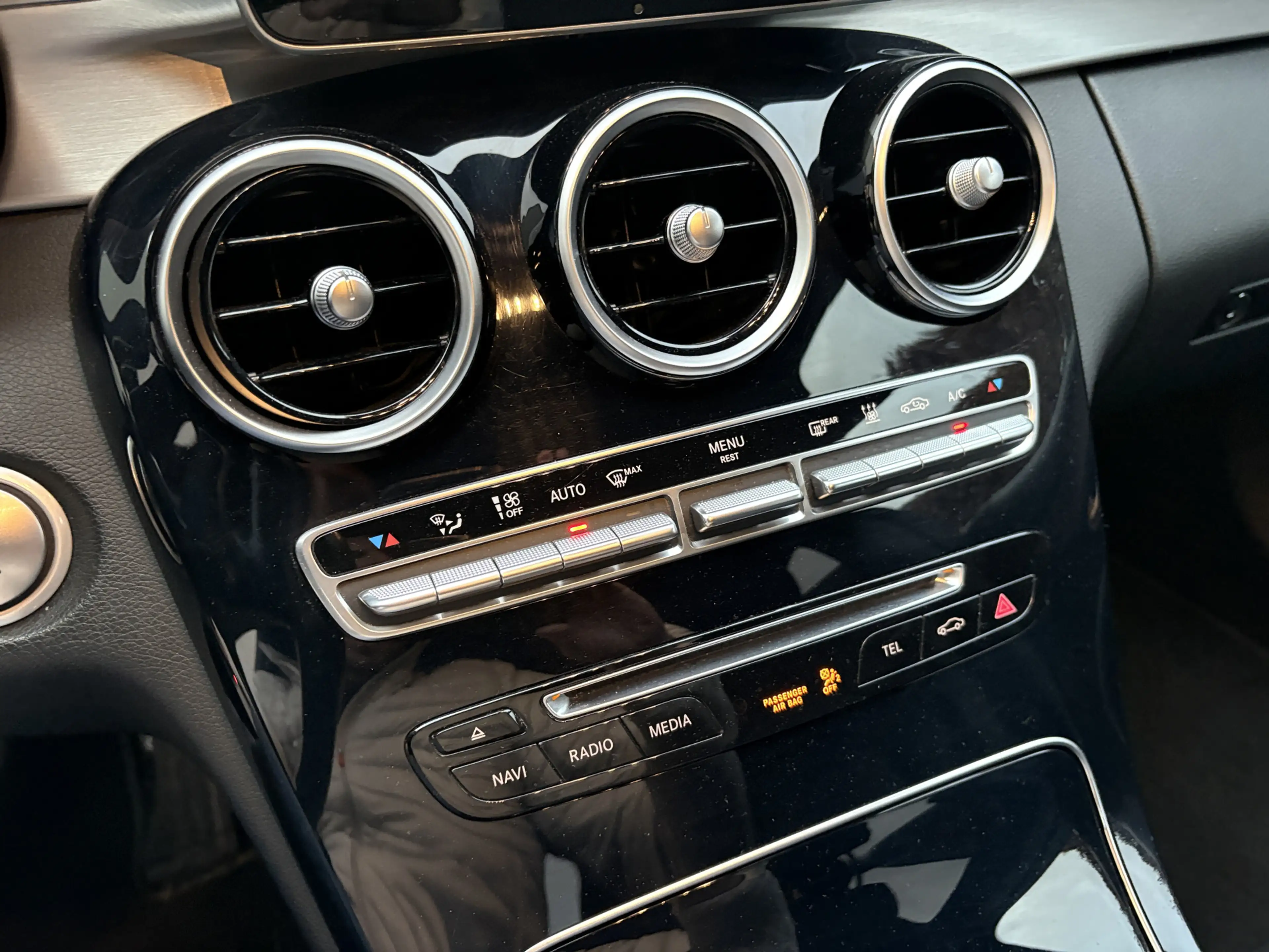 Mercedes-Benz C 350 e Lease Edition / AUTOMAAT / LEER / NAVI / CRUISE — photo 10