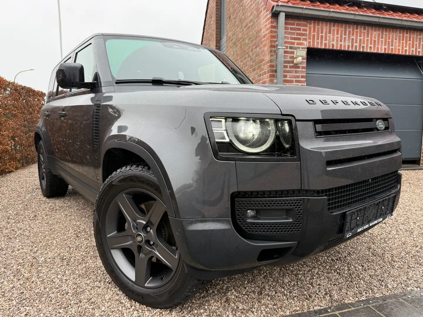 Land Rover Defender Defender 110 3.0 D MHEV D200 HSE Gris - 2