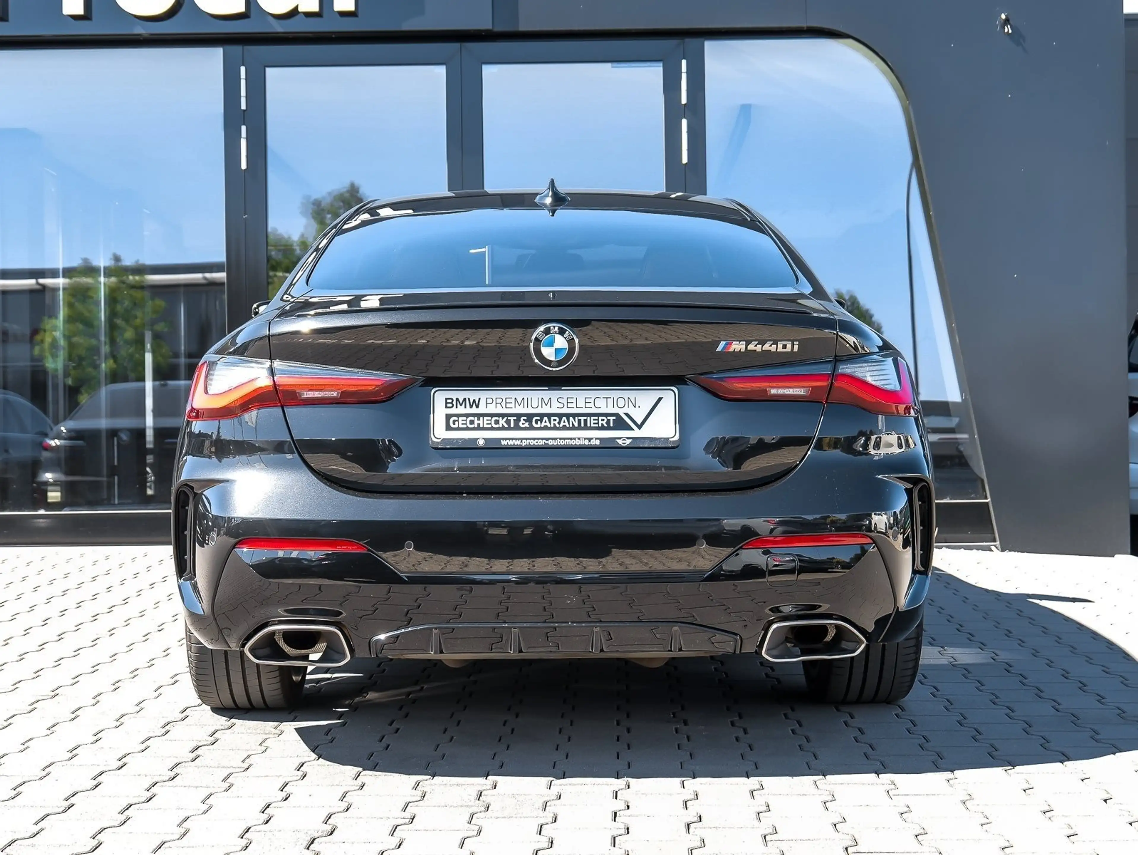 BMW 440 M440i xDrive — photo 11