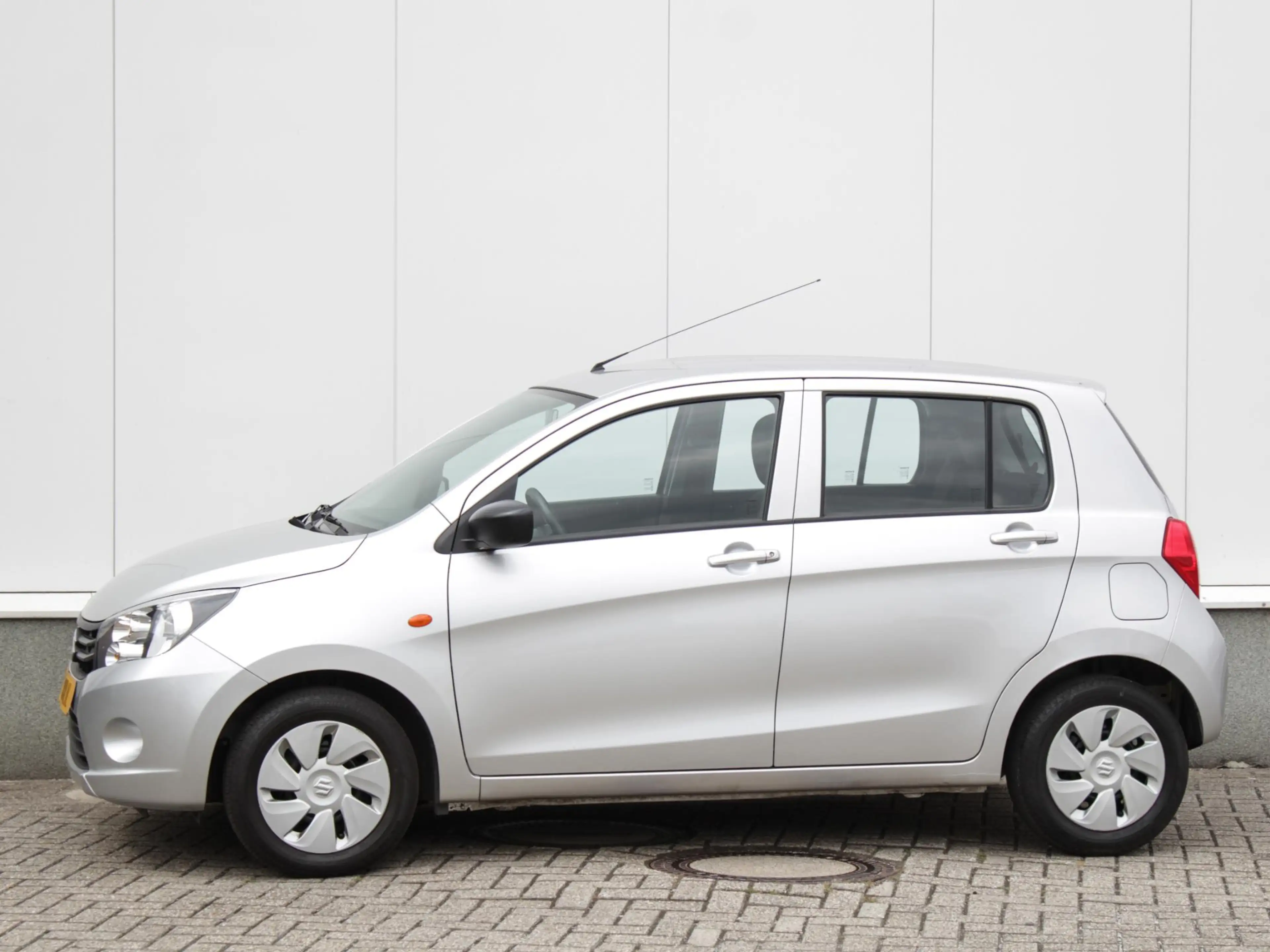 Suzuki Celerio 1.0 Comfort | Airco | Radio/Bluetooth — photo 2