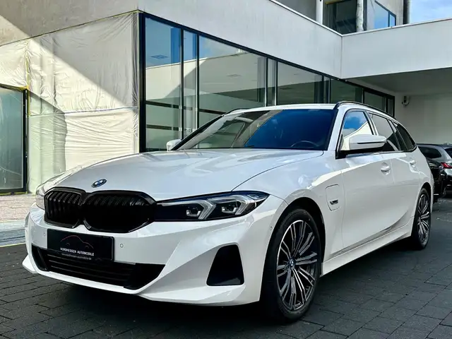 BMW 320 e Touring | Driving Assistant | Kamera | AHK
