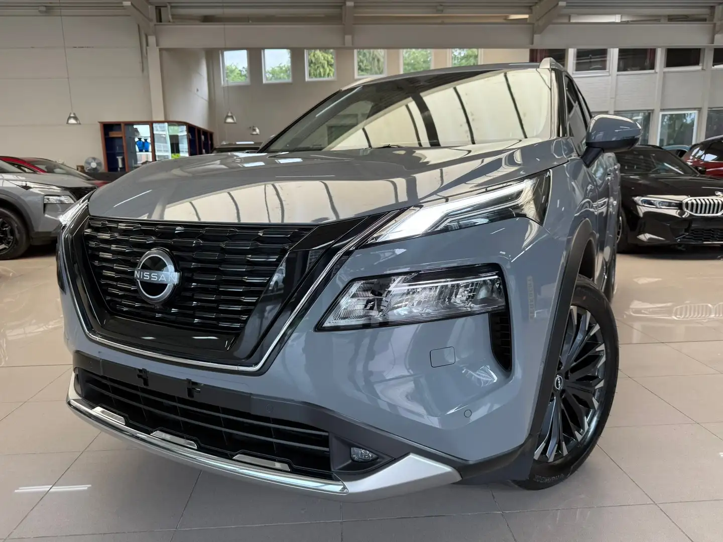 Nissan X-Trail e-Power e-4ORCE TEKNA + FULL - NIEUW - 0 KM !!! Grijs - 1