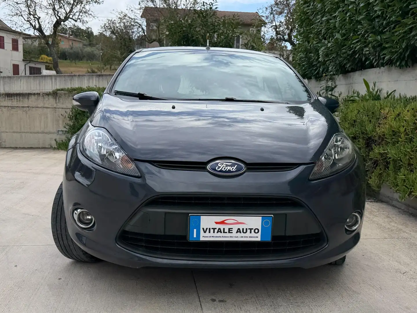 Ford Fiesta 5p 1.4 tdci Titanium Gris - 1