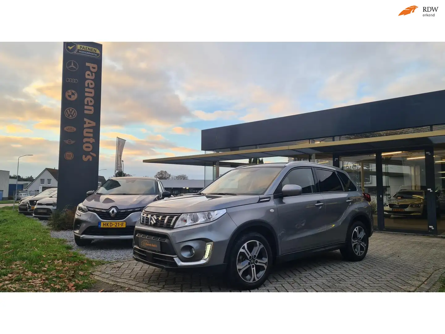 Suzuki Vitara 1.4 S navigatie, automaat, cruise, Grau - 1