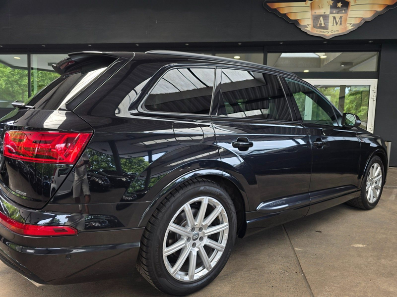 Audi Q7 3.0 TDI quattro S-Line AHK/Panorama/360° — photo 14