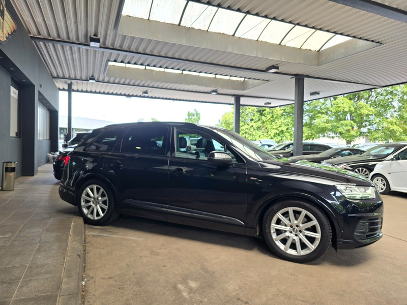Audi Q7 3.0 TDI quattro S-Line AHK/Panorama/360° — photo 9