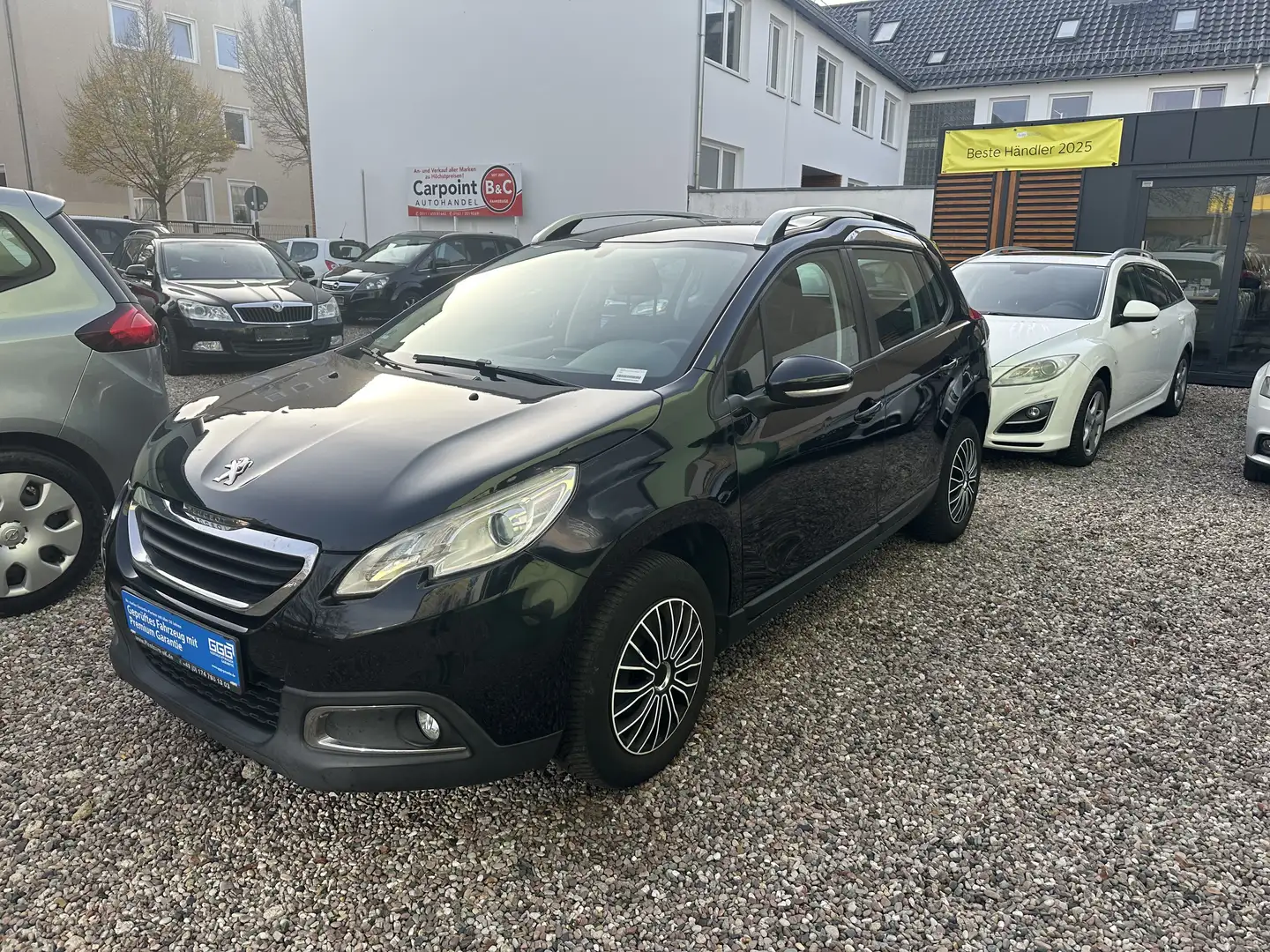 Peugeot 2008 Active***KLIMAAUTOMATIK***MIT TÜV***PDC***ESP** Schwarz - 1