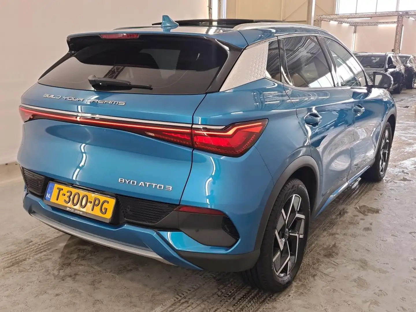 BYD Atto 3 Comfort 60 kWh NL-AUTO |SOH BEKEND | 18 INCH Niebieski - 2