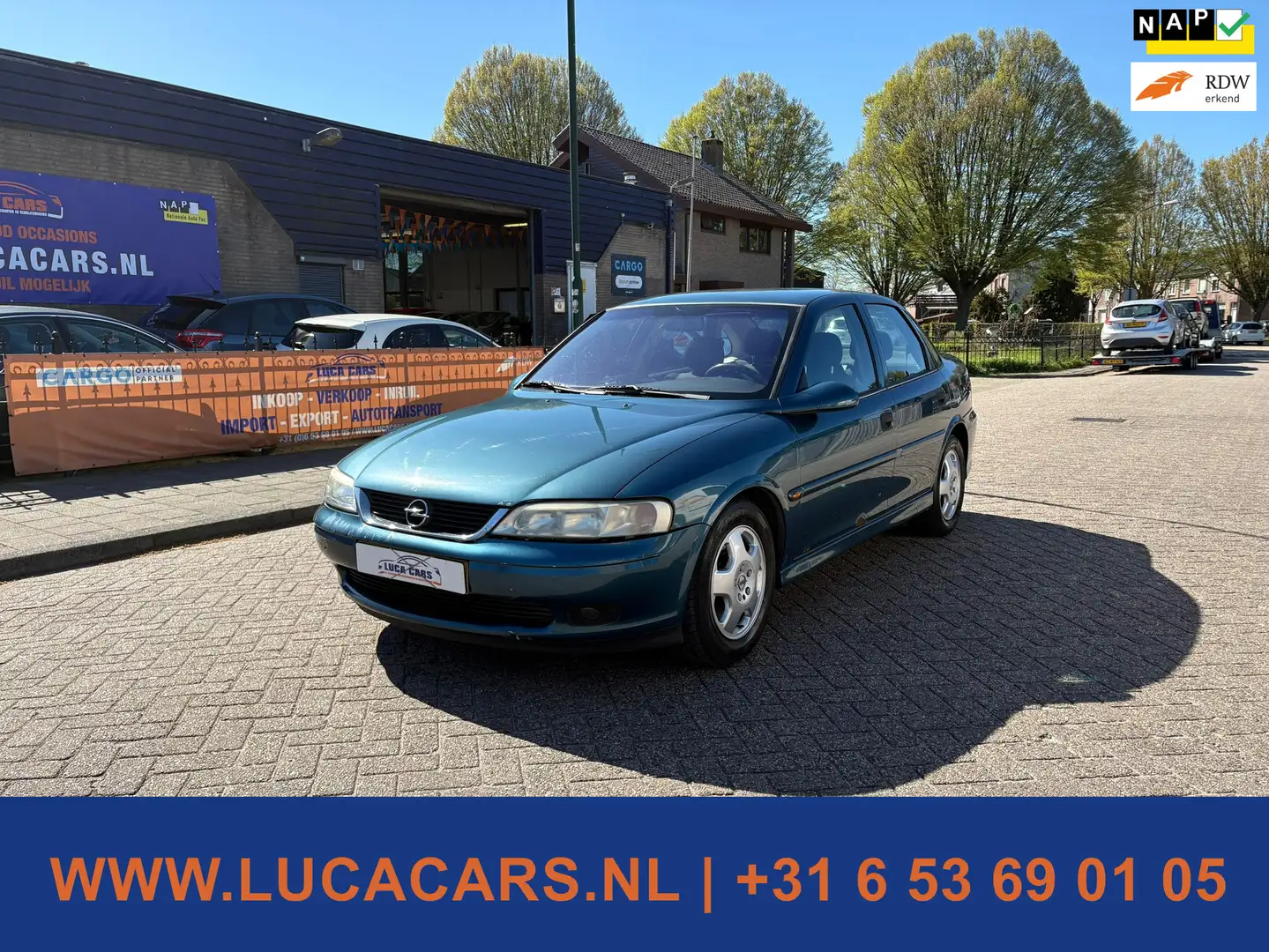 Opel Vectra 1.6-16V Business Edition NIEUWE APK! Azul - 1