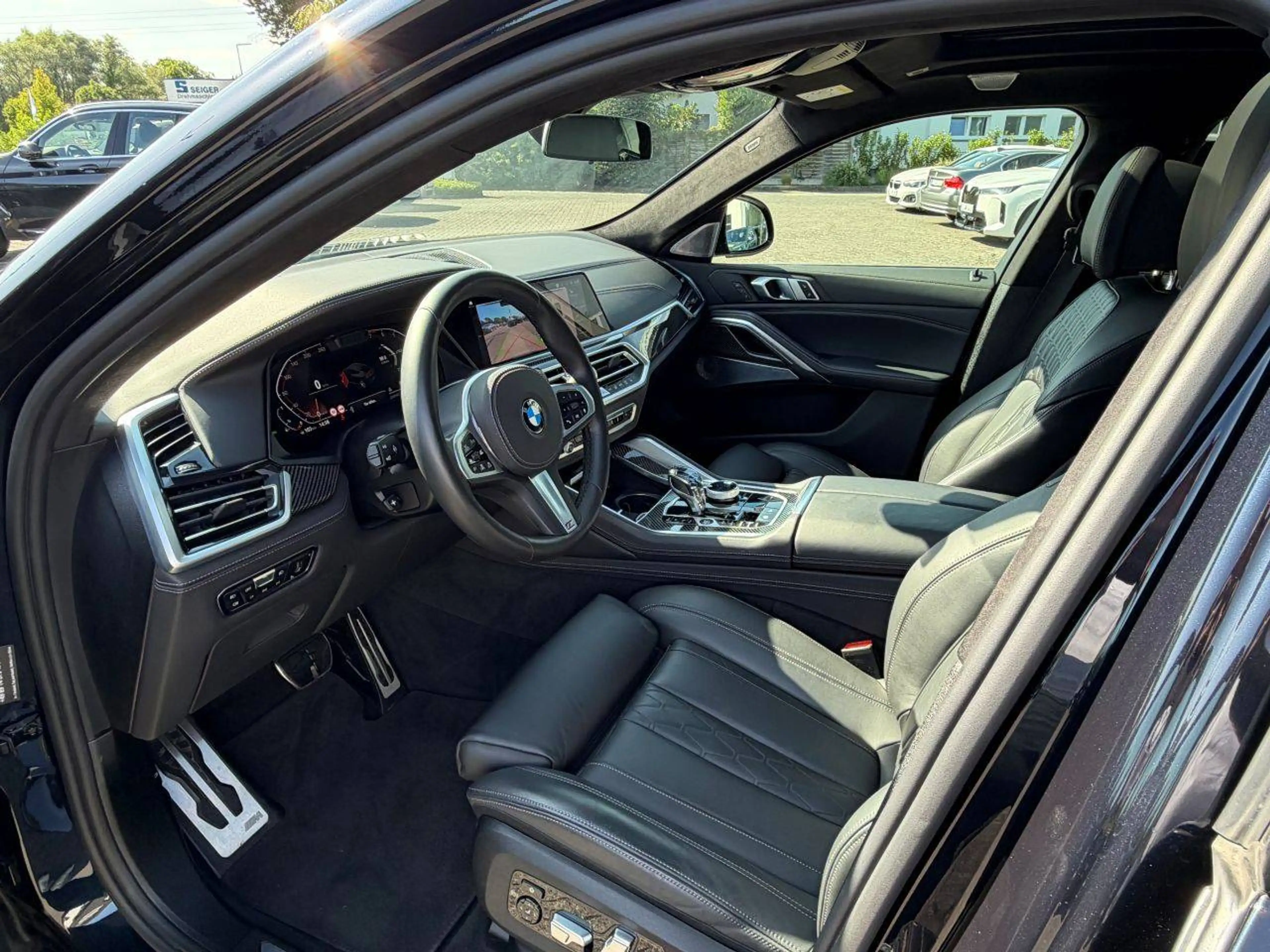 BMW X6 xDrive 40 i M Sport / Merino Leder / Glasdach / Laserlicht — photo 6