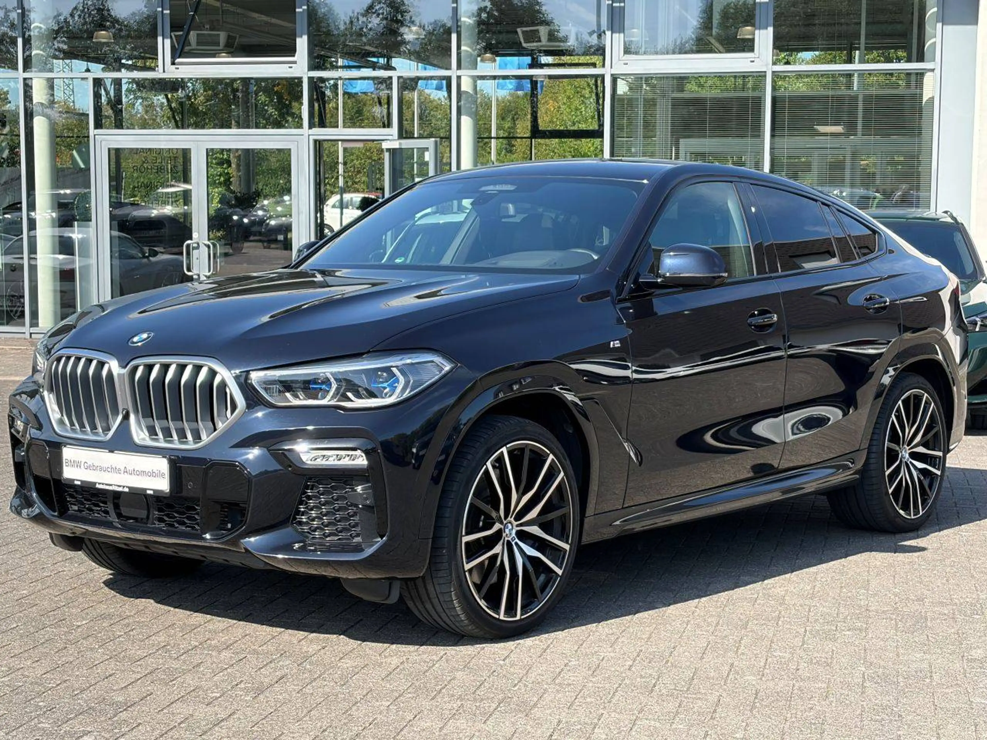 BMW X6 xDrive 40 i M Sport / Merino Leder / Glasdach / Laserlicht