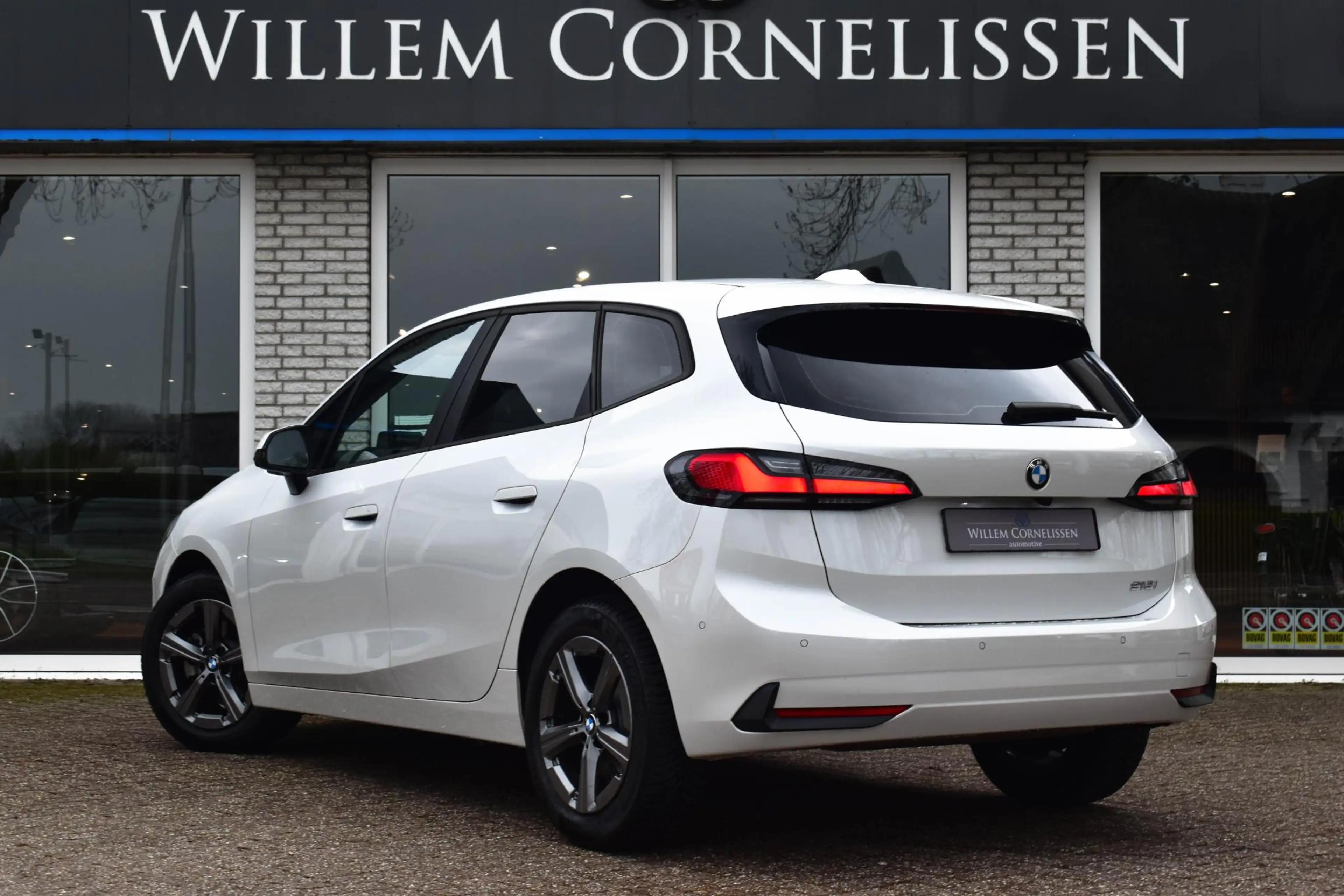BMW 218 2-serie Active Tourer 218i aut. Head Up 360 Camera — photo 21