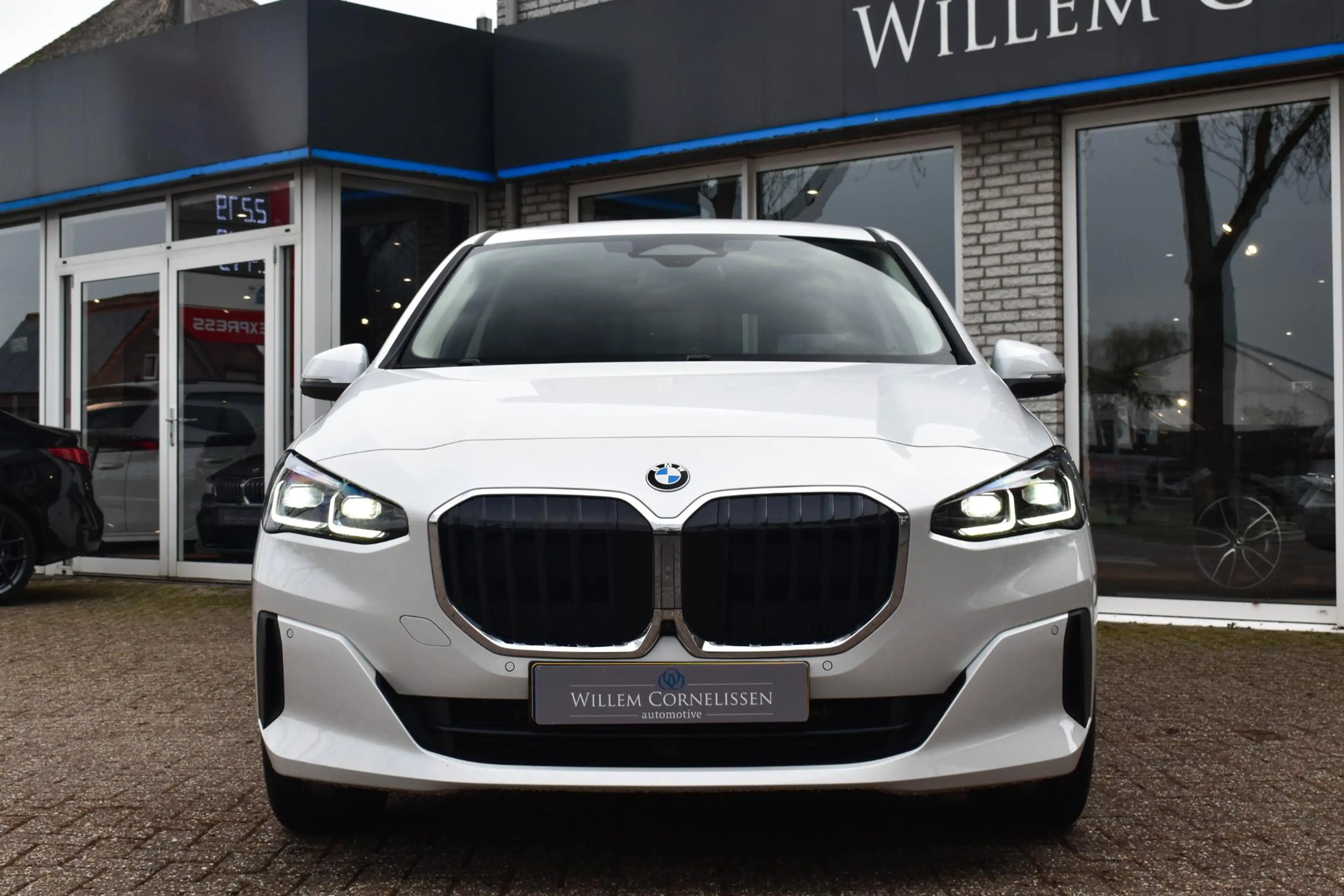 BMW 218 2-serie Active Tourer 218i aut. Head Up 360 Camera — photo 11