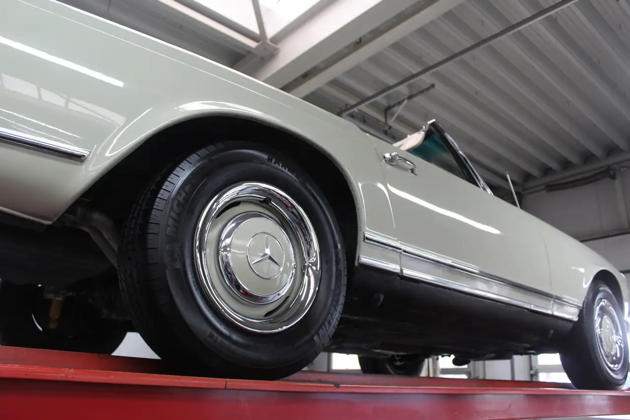 Mercedes-Benz SL 230 Pagode "Second owner and 42.000 miles since 1967", foto 12