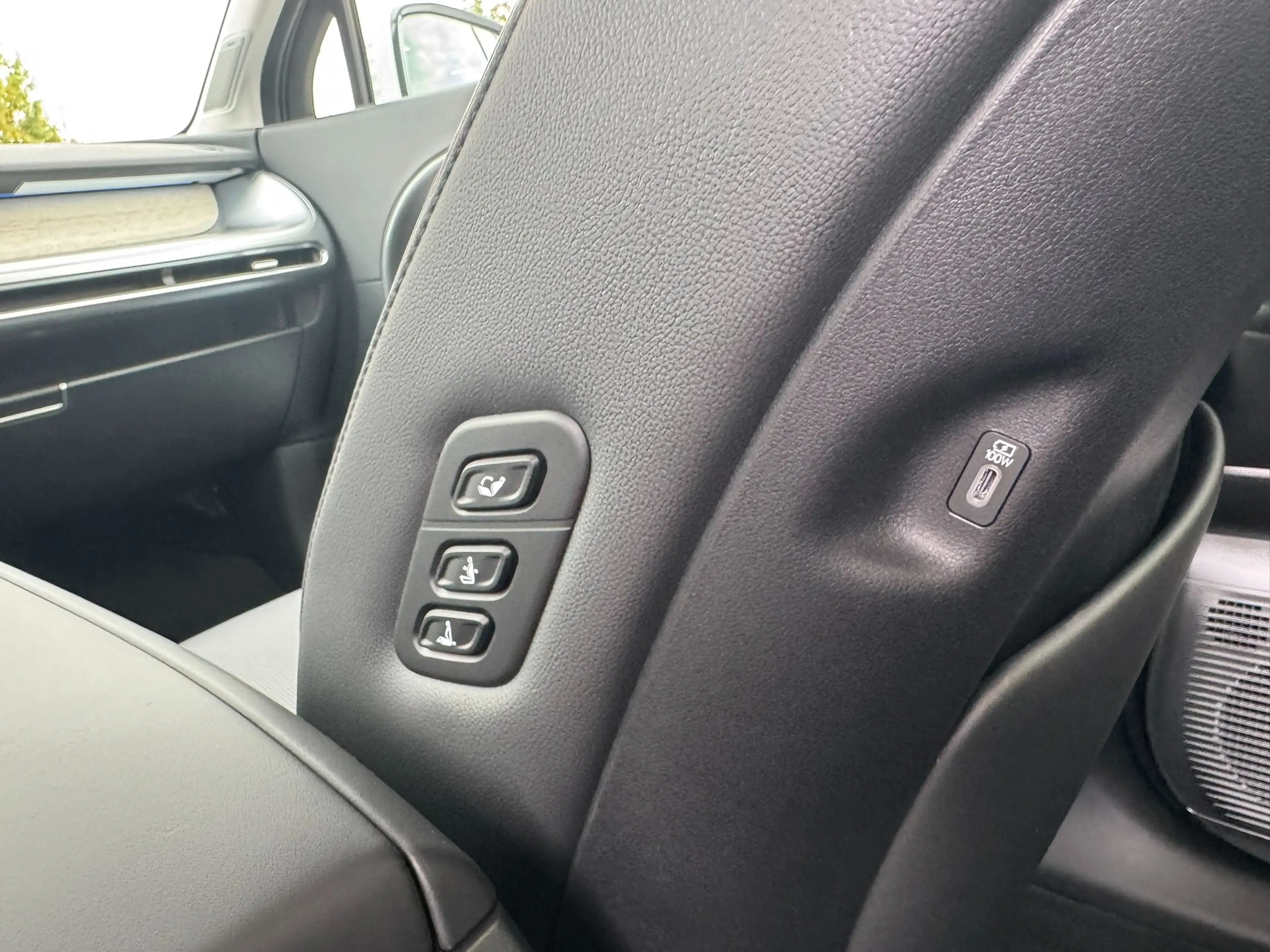 Hyundai IONIQ 9 IONIQ 9 RWD 7S - Business Plus 19" 110kWh 218 — photo 6