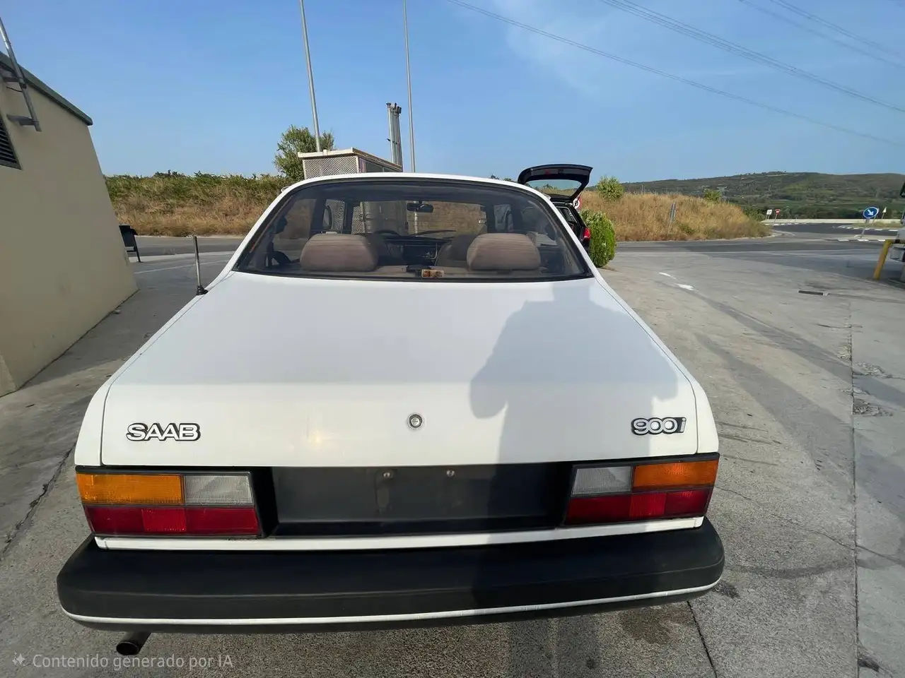 Saab 900i, foto 3