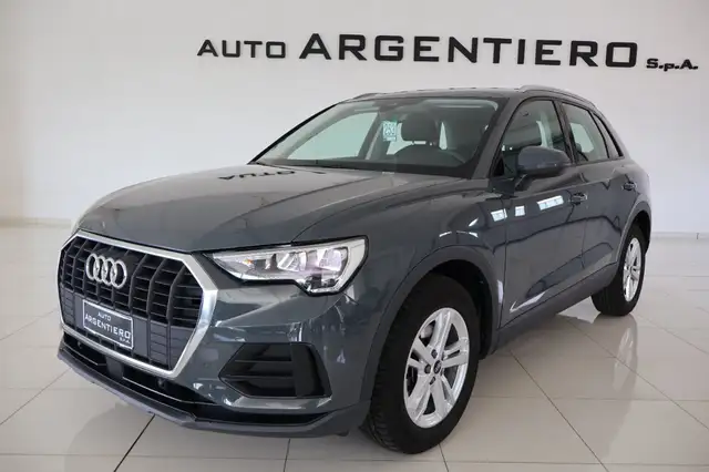 Audi Q3 35 2.0 tdi Business s-tronic