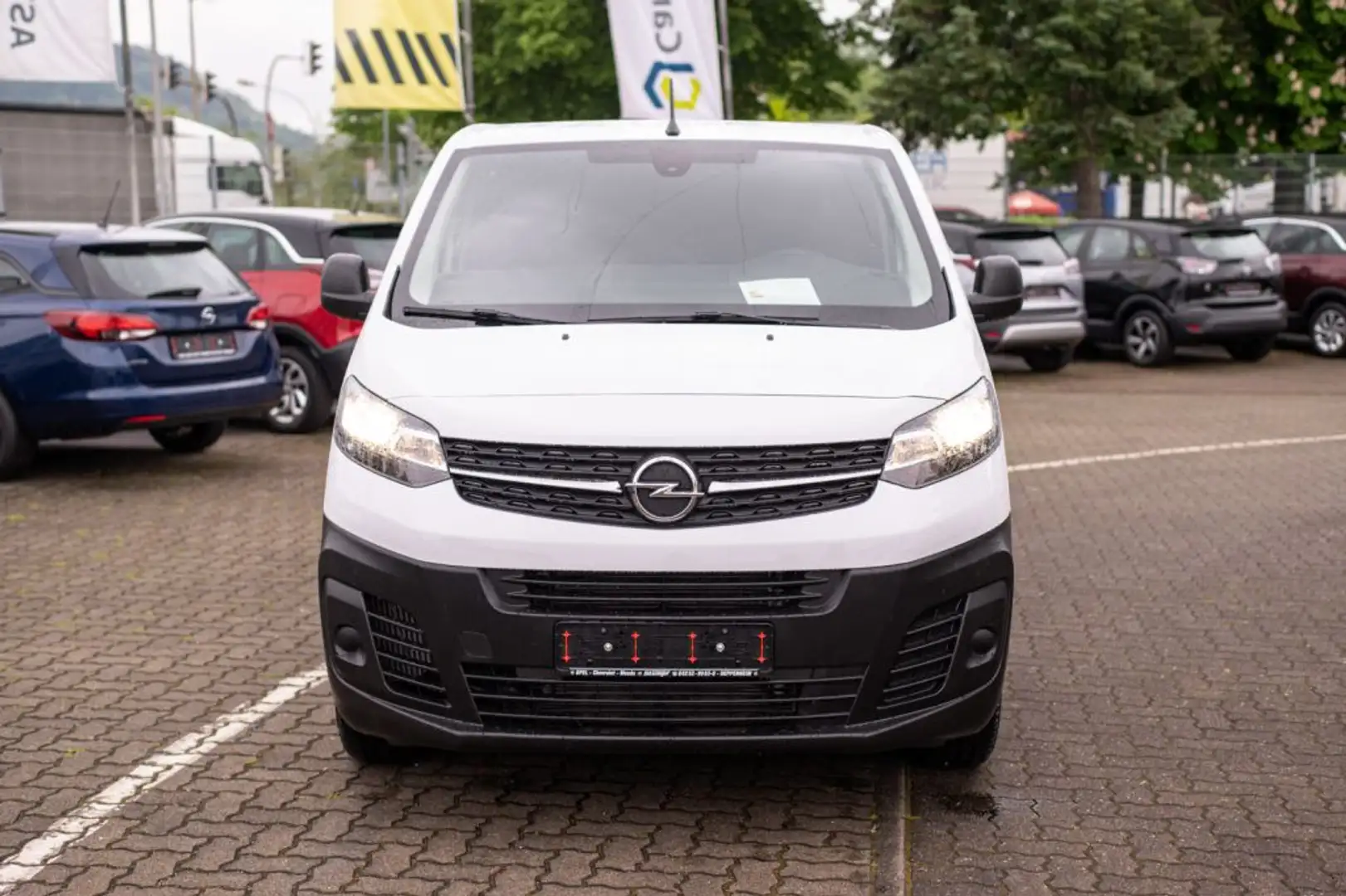 Opel Vivaro VIVARO-M Holzboden Klima PDC Weiß - 2