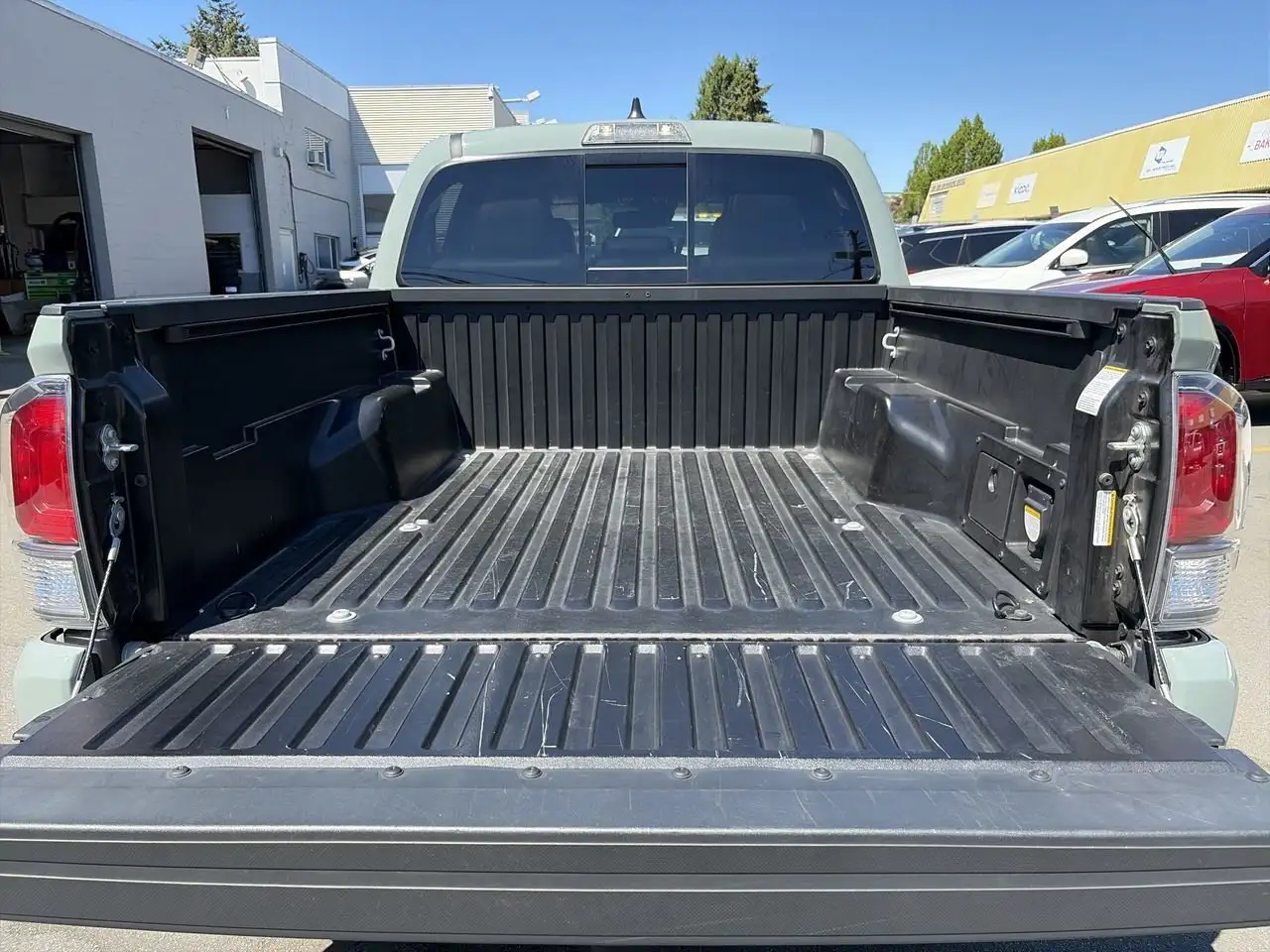 Toyota Tacoma снимка Toyota Tacoma