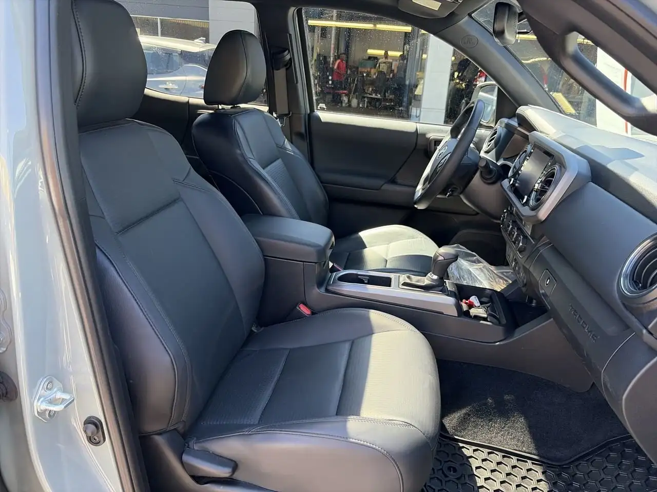 Toyota Tacoma снимка Toyota Tacoma