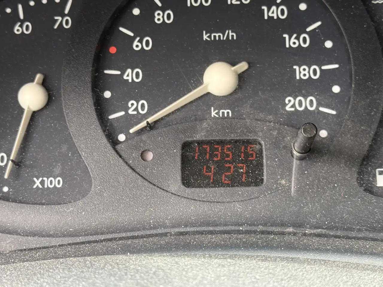 Renault Clio 1.2i On Stage, foto 10