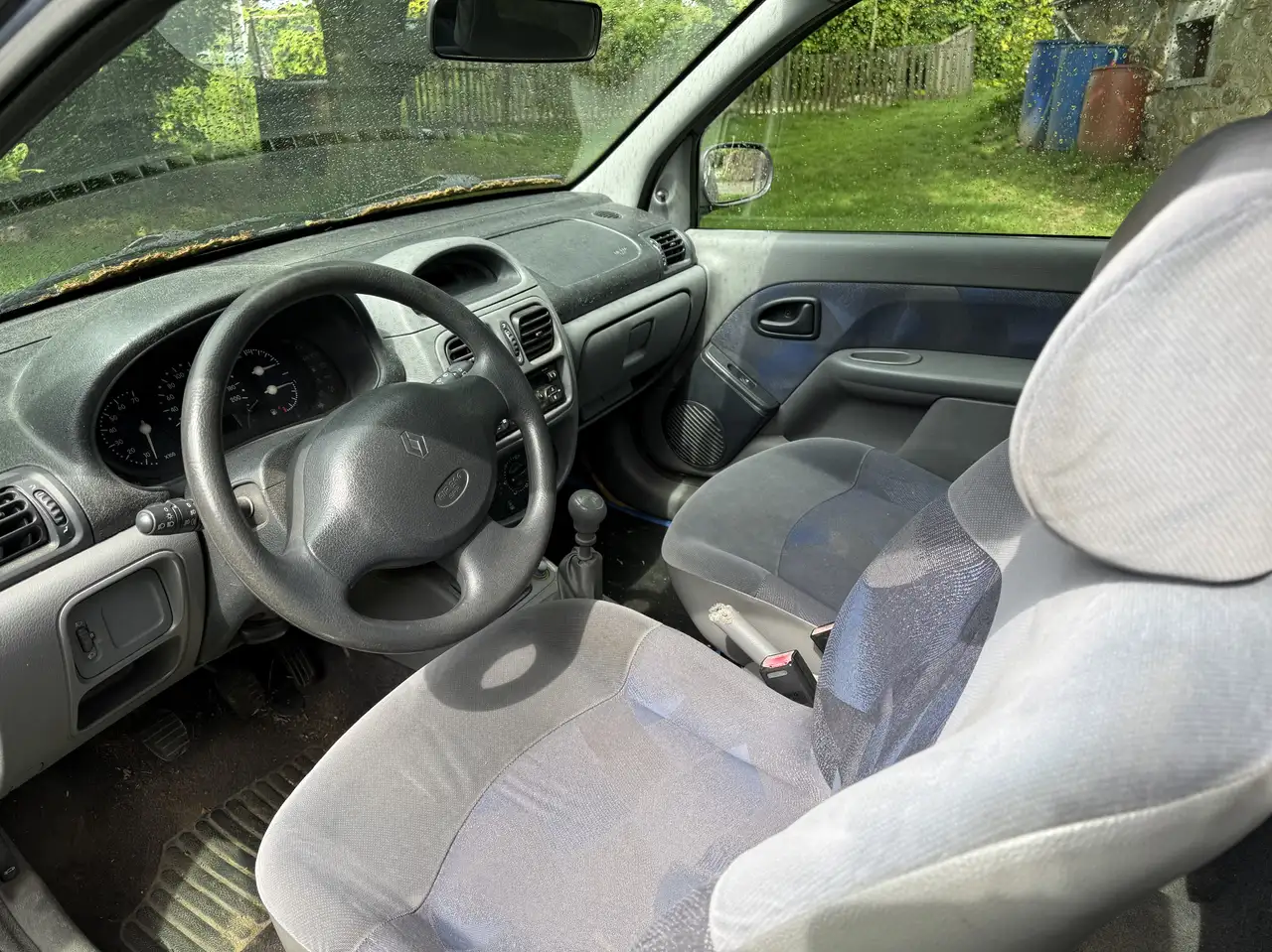 Renault Clio 1.2i On Stage, foto 4