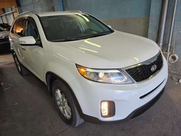 2.0i 4WD Sense . exclusivement hors Europe.