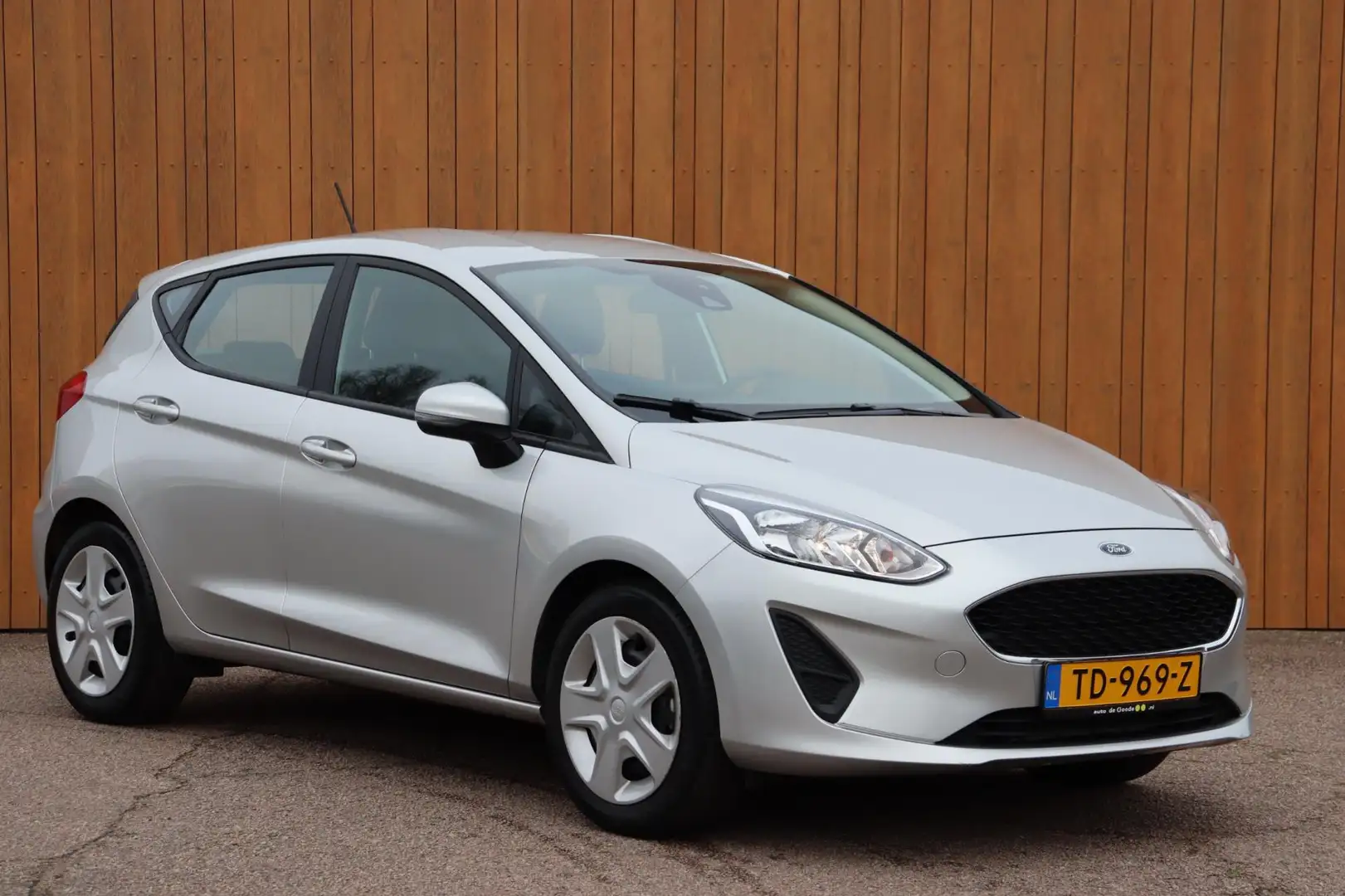 Ford Fiesta 1.1 Trend org. NL-auto navigatie carplay Gris - 2