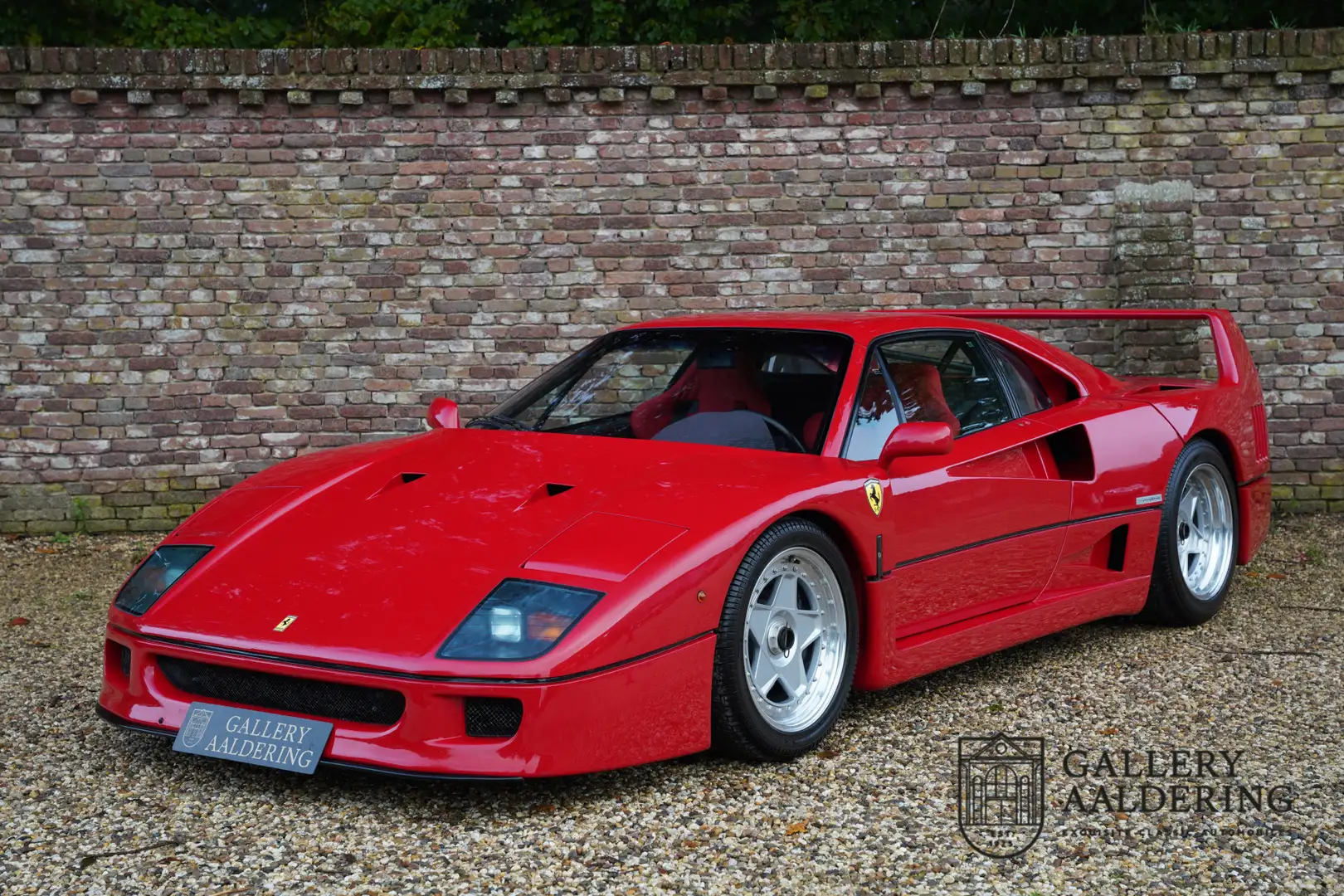 Ferrari F40 "European market example" Only 10.000 KM from new, Rojo - 1